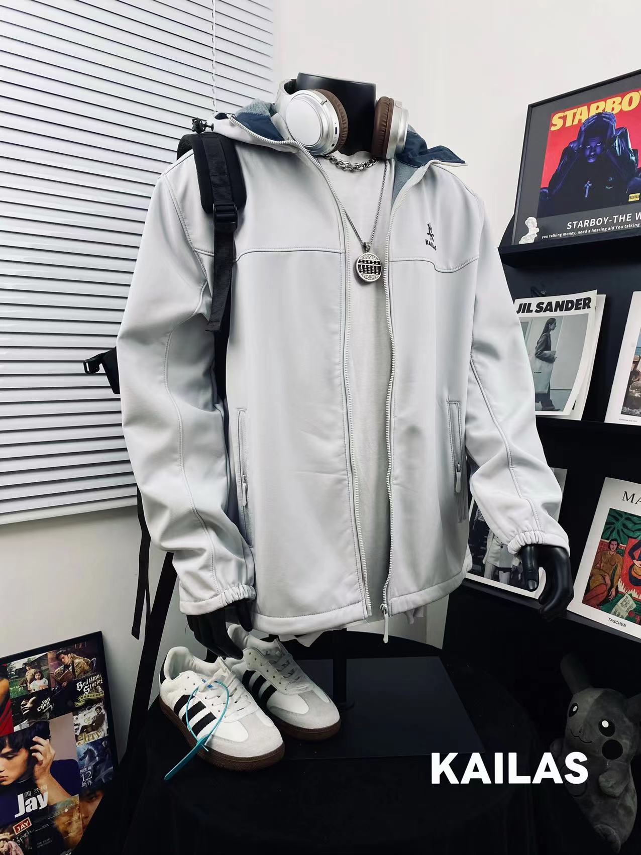 _dan9ss-VFnmF5-9szfHyaFzFc00O5CBBo4HAZyQ