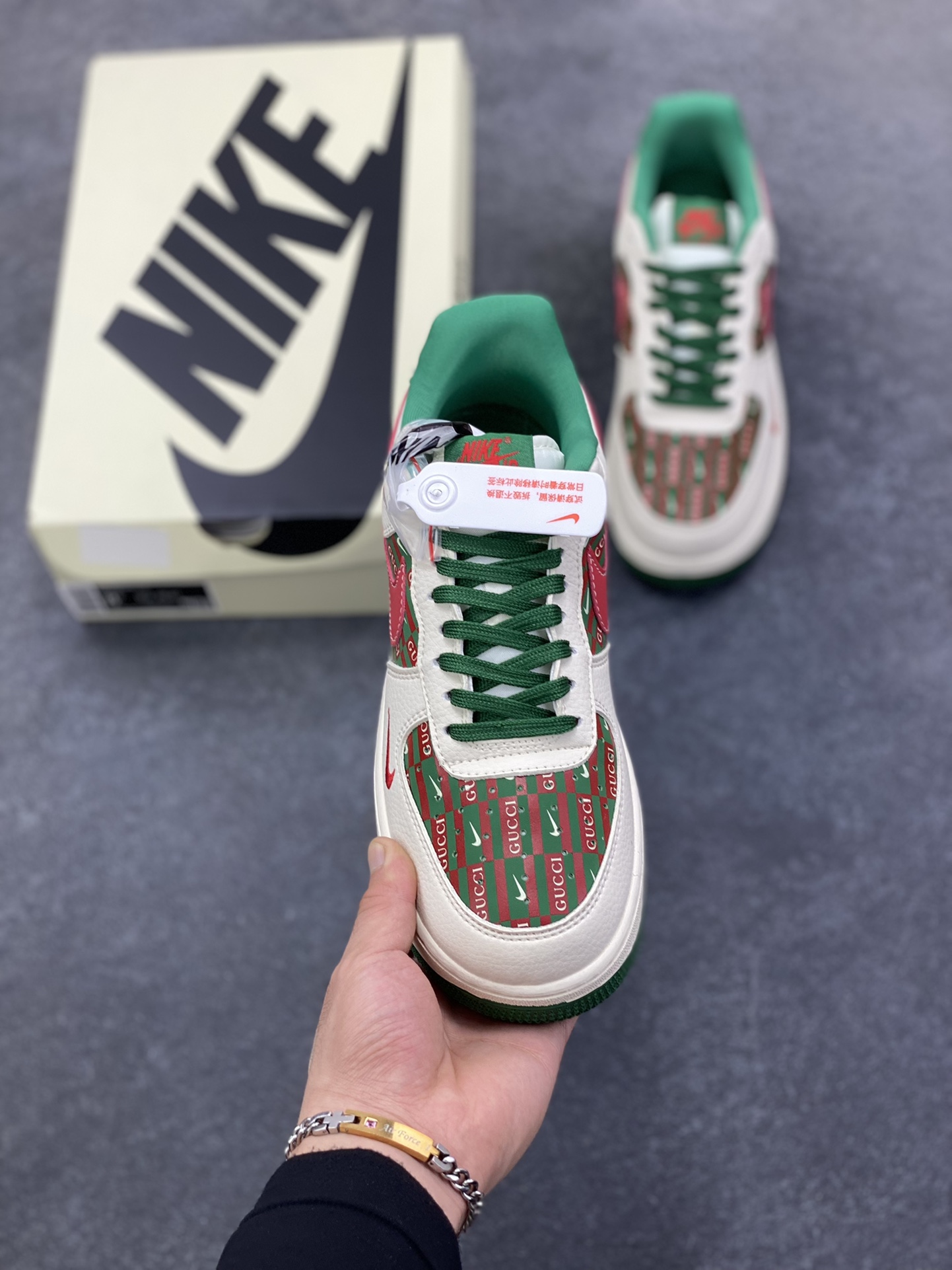 图片[2]-NIke Air Force 1 \’07 Low “古驰联名——米绿红勾”空军一号 低帮 运动鞋 休闲鞋 折边针车 工艺难度大 原楦头原纸板 原装鞋盒 定制五金配件 内置全掌气垫 原厂鞋底 货号：DD1982-312 尺码：36 36.5 37.5 38 38.5 39 40 40.5 41 42 42.5 43 44 44.5 45-选品中心