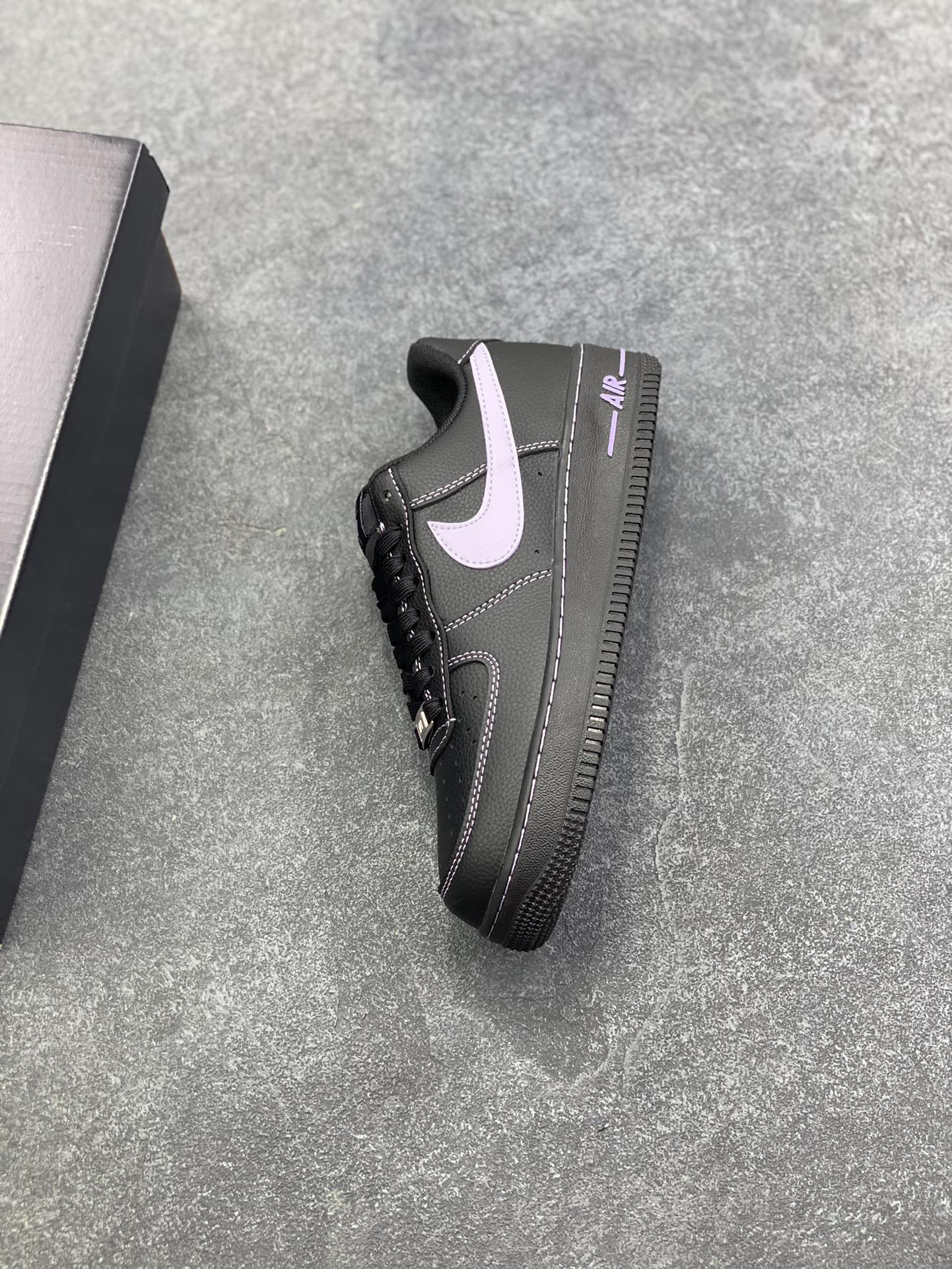 图片[7]-Nike Air Force 1 Low 黑紫 原楦头原纸板 打造纯正空军版型 专注外贸渠道 全掌内置蜂窝气垫 原盒配件 原厂中底钢印、拉帮完美 货号：HQ2037-001 尺码：36 36.5 37.5 38 38.5 39 40 40.5 41 42 42.5 43 44 44.5 45-选品中心