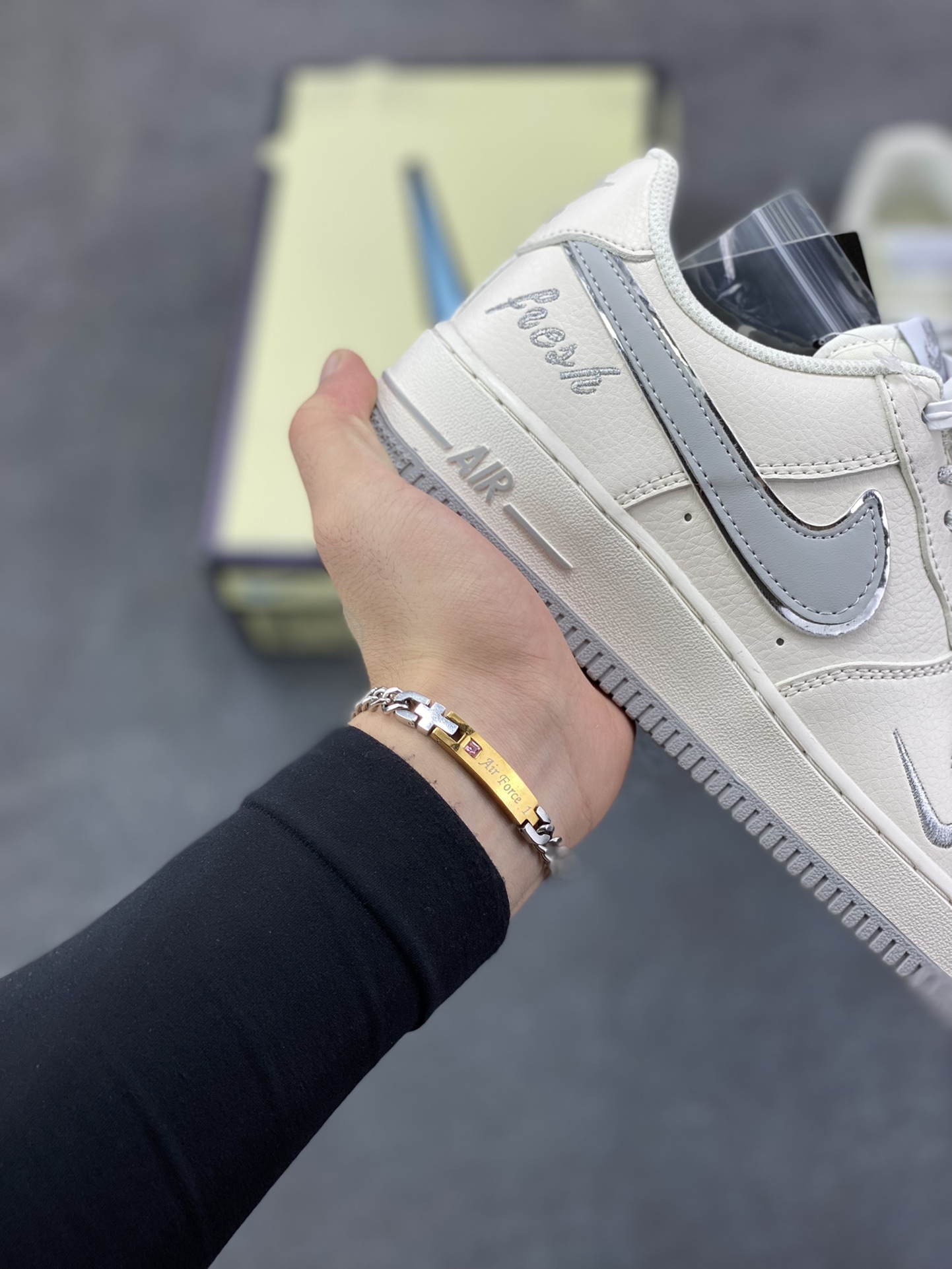图片[6]-福利特价 Nike Air Force 1 Low \’07 “Keep Fresh”小勾低帮空军一号休闲板鞋 定制皮料 专属鞋盒 原楦原纸板 纯正空军版型 高清洁度 内置全掌气垫 货号：BM1996-033 尺码：36 36.5 37.5 38 38.5 39 40 40.5 41 42 42.5 43 44 44.5 45-选品中心