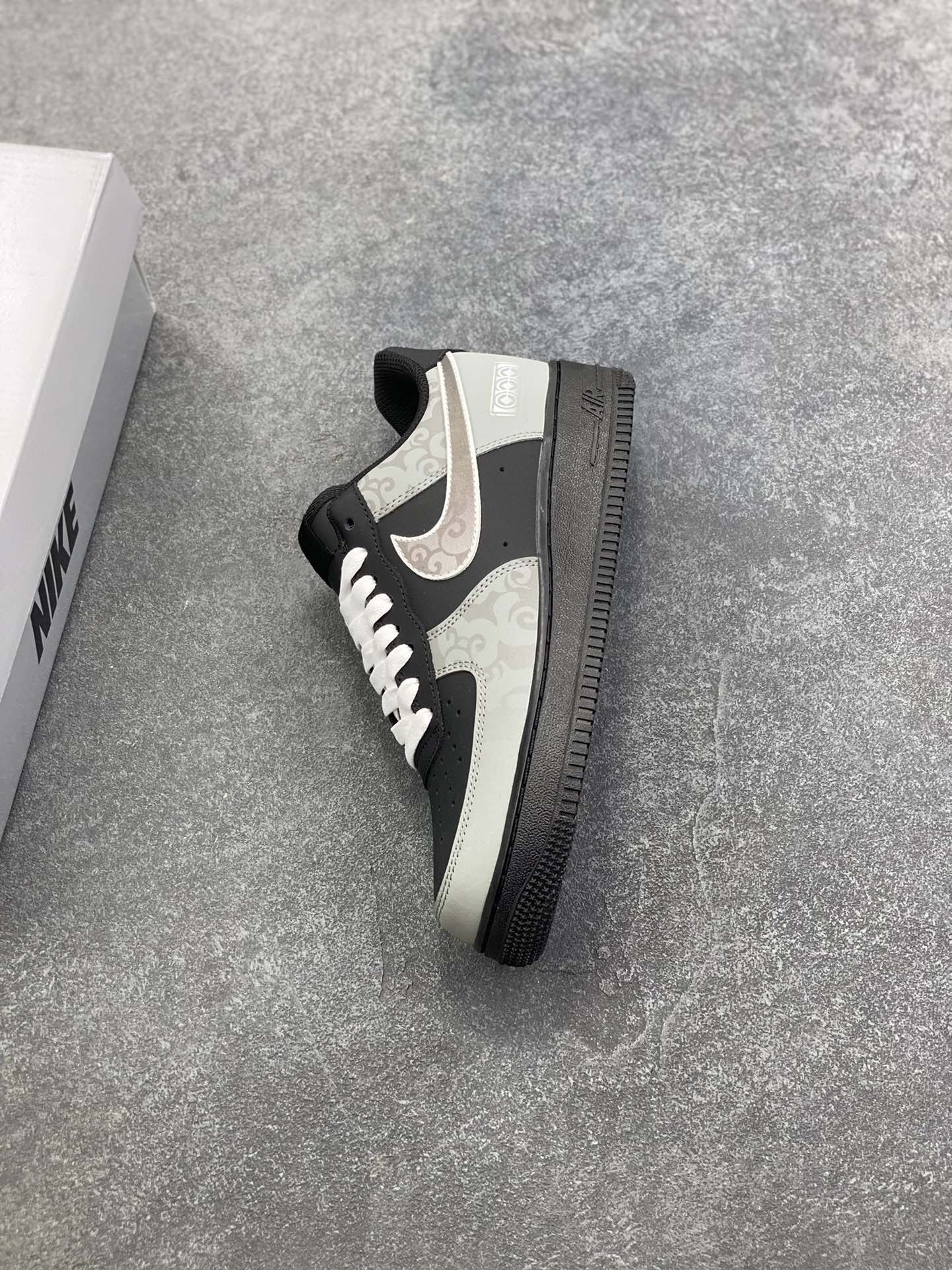 图片[7]-Nike Air Force 1 Low’07 影月巡 空军一号低帮休闲板鞋 定制皮料 定制鞋盒 原楦原纸板 纯正空军版型 内置全掌气垫 货号：ZH0316-108 尺码：36 36.5 37.5 38 38.5 39 40 40.5 41 42 42.5 43 44 44.5 45-选品中心