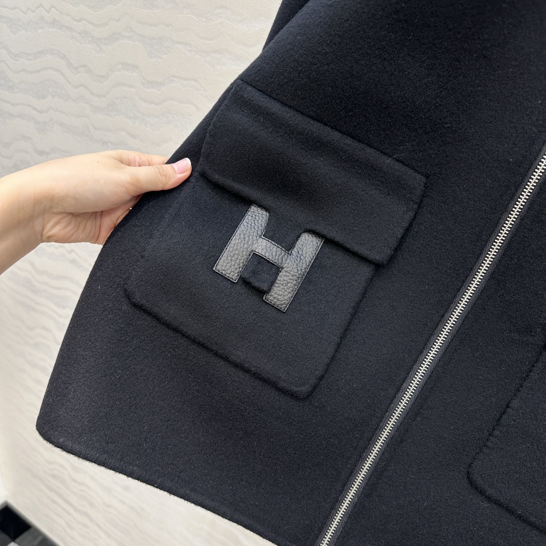 独家首发❤️高端原单品质！H马家本季必入高智感大衣！秋冬新品叠搭神器！纯手工制作双面尼立领羊绒大衣！自带