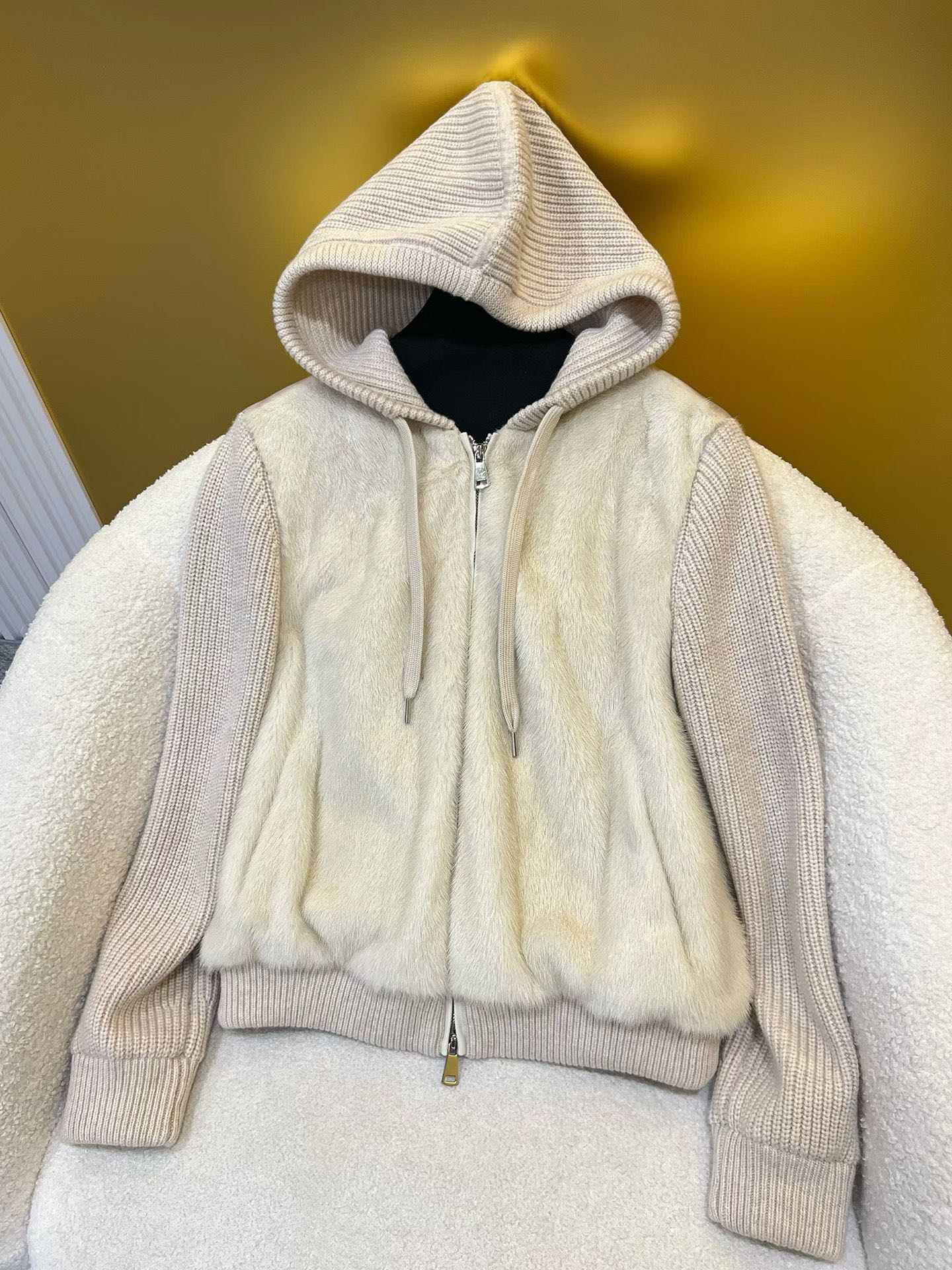 Pure Natural Real Mink Fur Coat with Cashmere Knit, Elegant Hooded Design 5 i1758856721 1319 3