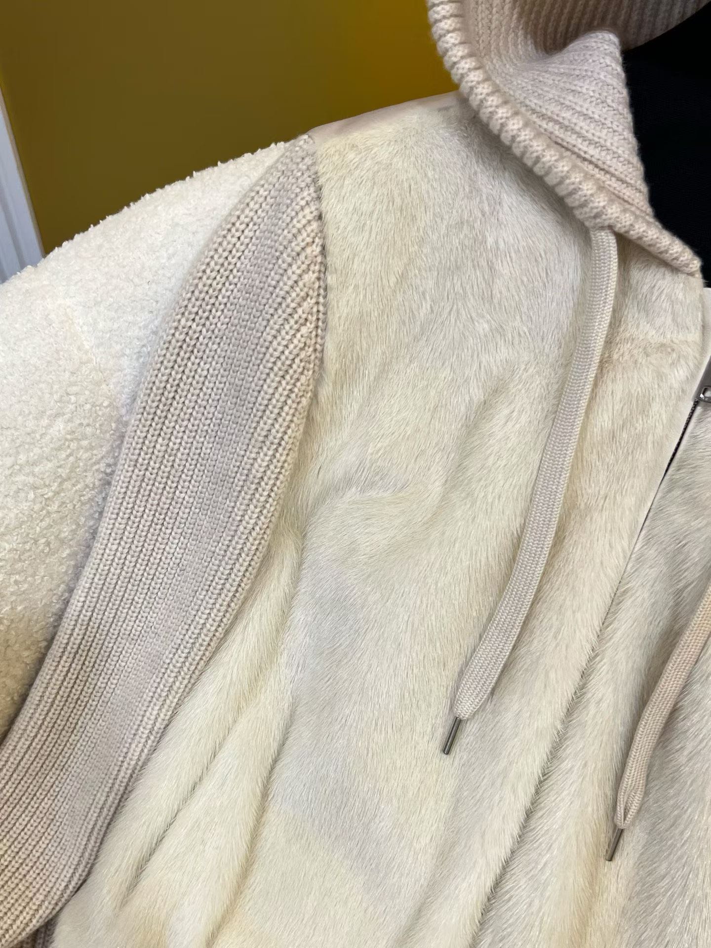 Pure Natural Real Mink Fur Coat with Cashmere Knit, Elegant Hooded Design 10 i1758856721 1487 8
