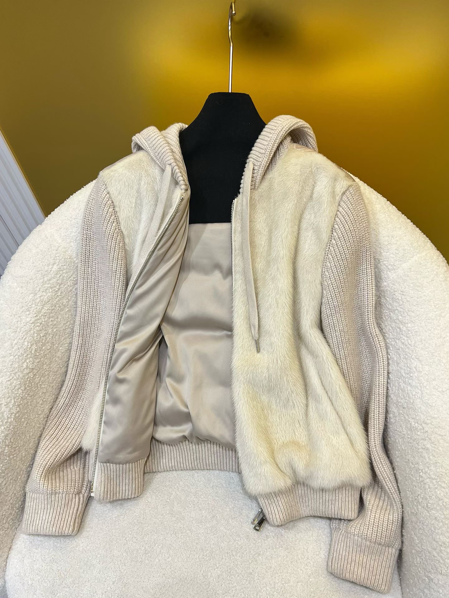 Pure Natural Real Mink Fur Coat with Cashmere Knit, Elegant Hooded Design 4 i1758856721 7452 2