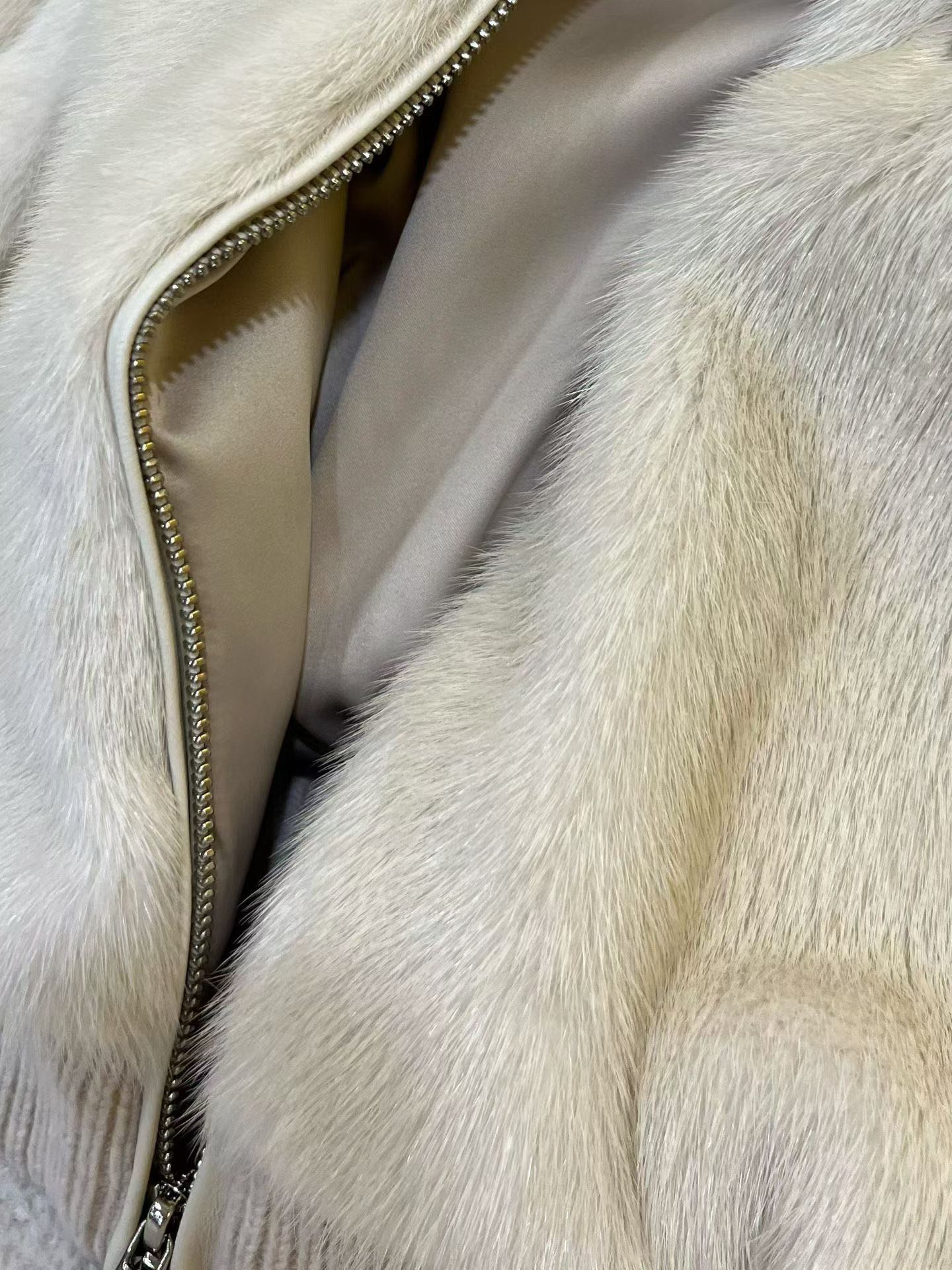 Pure Natural Real Mink Fur Coat with Cashmere Knit, Elegant Hooded Design 8 i1758856721 7851 6