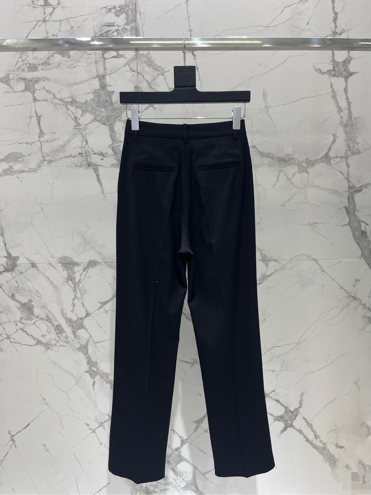Yves Saint Laurent High-Waisted Wide-Leg Suit Pants - Flattering & Stylish 10 i1758876975 4656 0