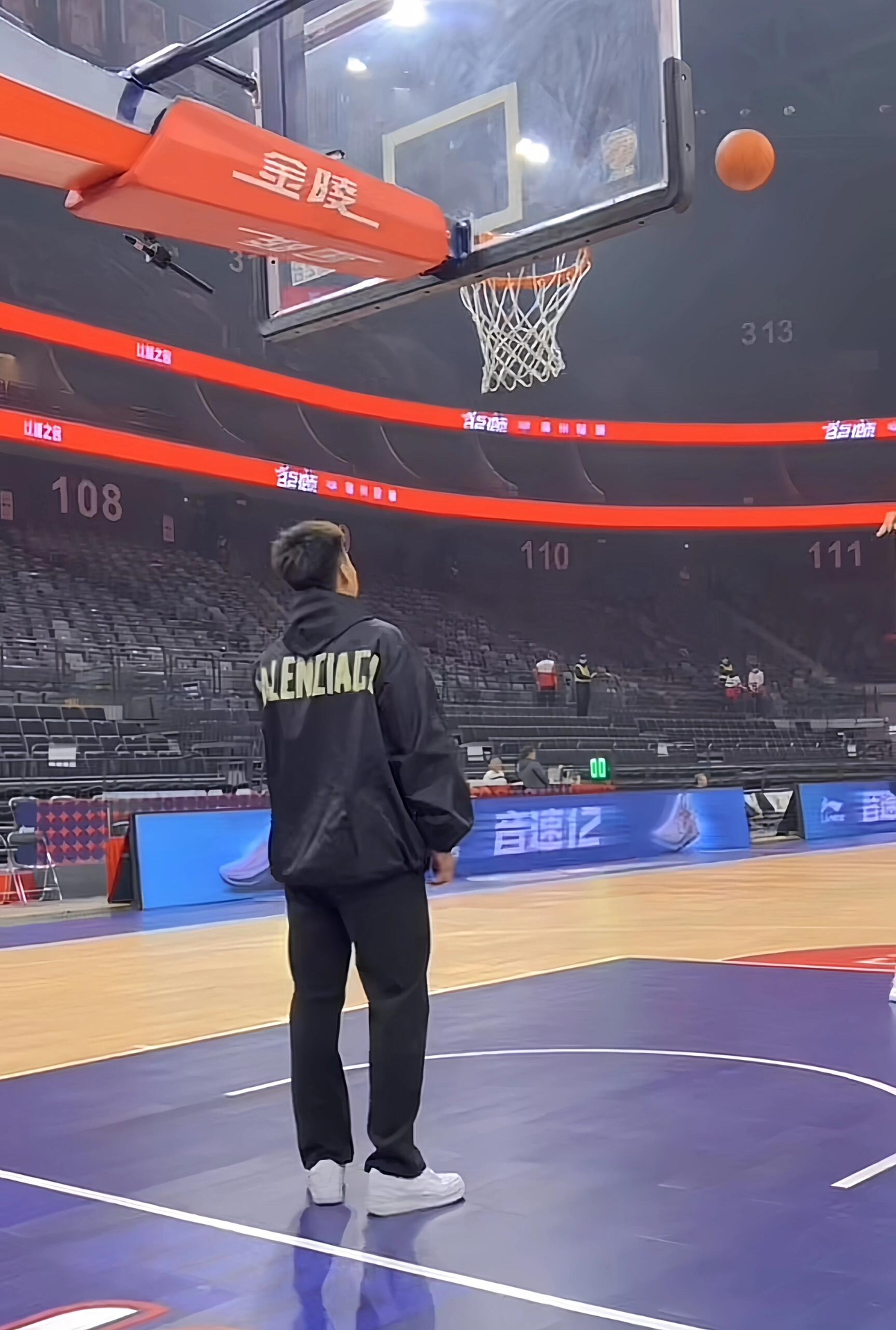 NO:570049,【Celebrity style】,,alexander wang19860909【 明星同款】,,alexander wang,Men's clothing