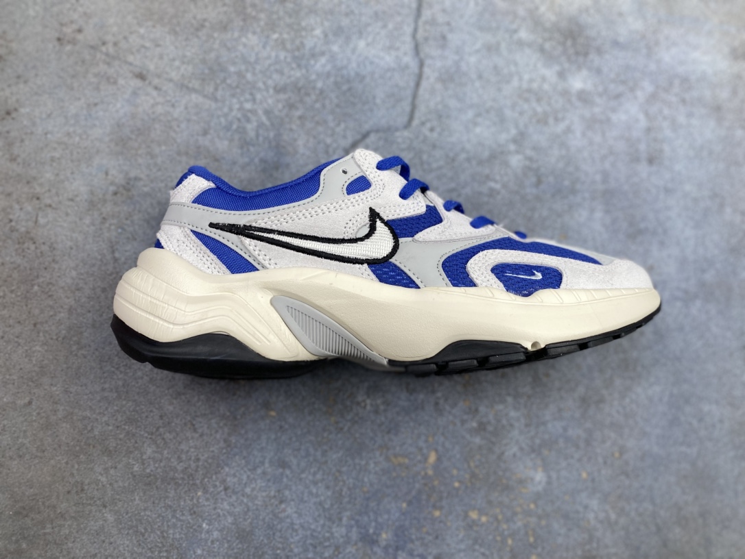 特价💰130
  公司级Nike AL8 舒适简约 减震耐磨 低帮 跑步鞋 女款 黑白红
货号：FJ3794-400
尺码：36-45w5