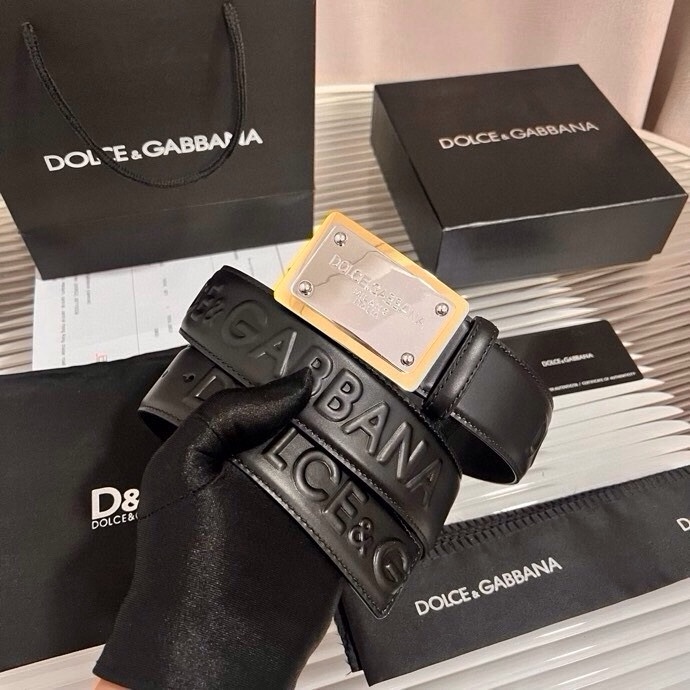 Dolce&Gabbana 全新浮雕小牛皮腰带，满载干练态度，尽显巧思 ，宽度.40mm