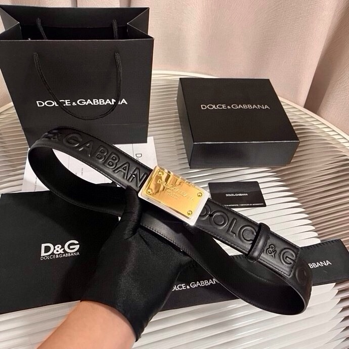 Dolce&Gabbana 全新浮雕小牛皮腰带，满载干练态度，尽显巧思 ，宽度.40mm