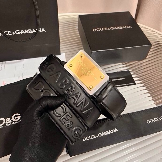 Dolce&Gabbana 全新浮雕小牛皮腰带，满载干练态度，尽显巧思 ，宽度.40mm