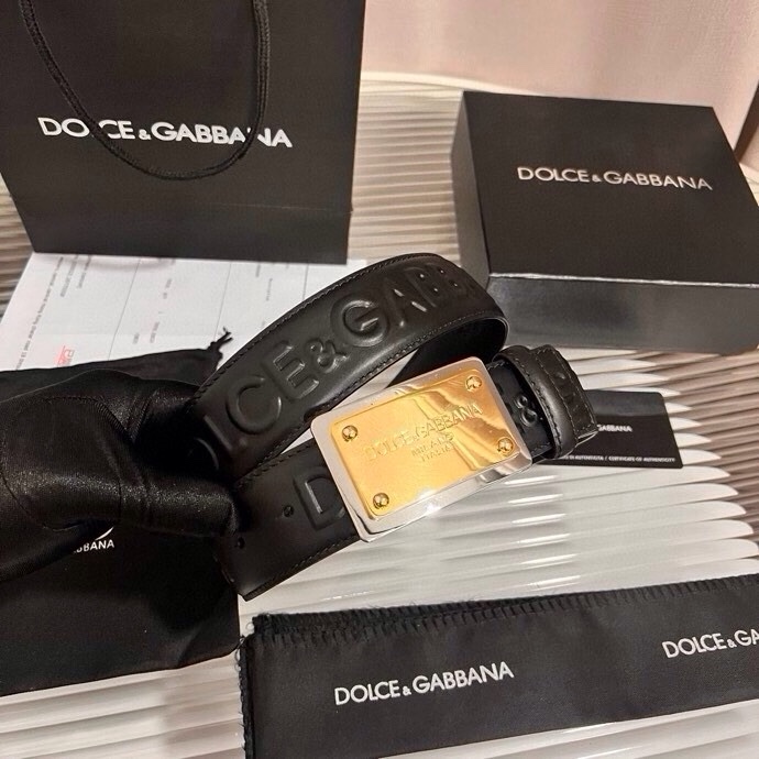 Dolce&Gabbana 全新浮雕小牛皮腰带，满载干练态度，尽显巧思 ，宽度.40mm