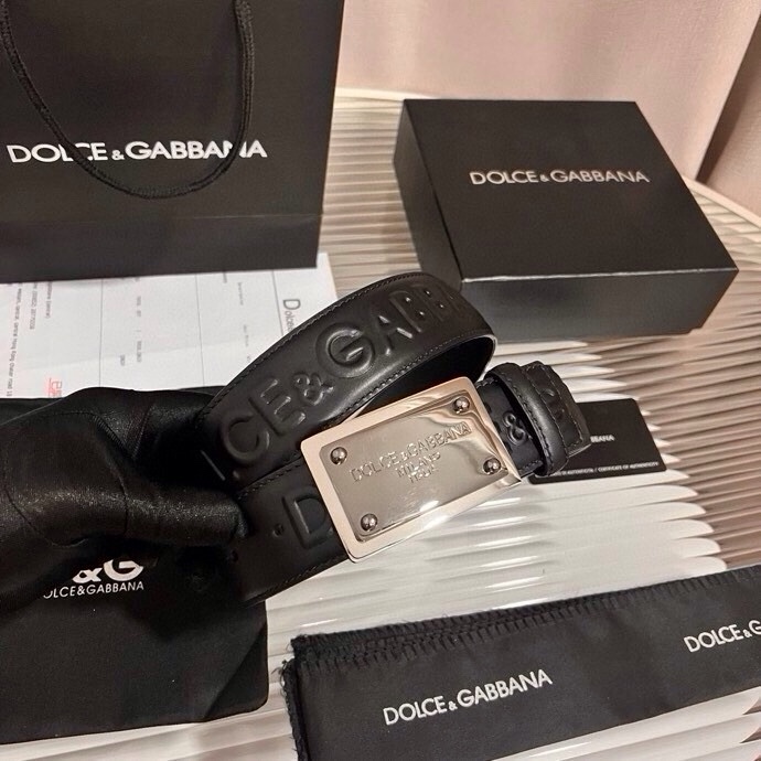 Dolce&Gabbana 全新浮雕小牛皮腰带，满载干练态度，尽显巧思 ，宽度.40mm