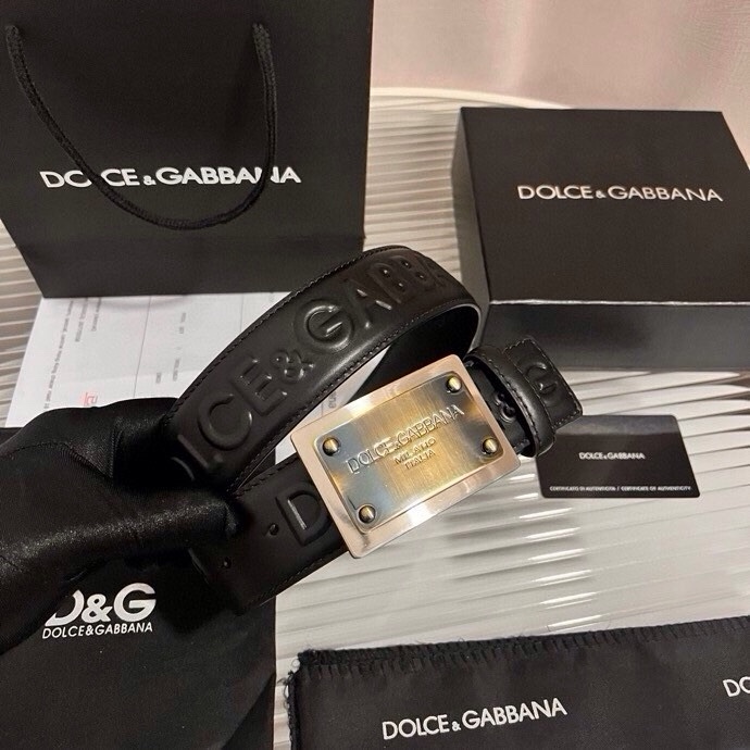 Dolce&Gabbana 全新浮雕小牛皮腰带，满载干练态度，尽显巧思 ，宽度.40mm