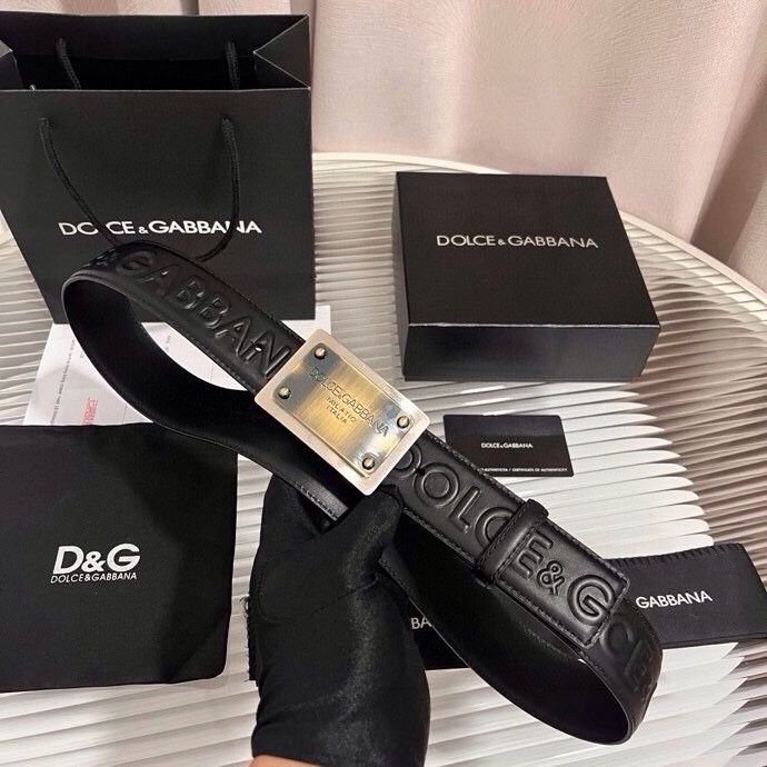 Dolce&Gabbana 全新浮雕小牛皮腰带，满载干练态度，尽显巧思 ，宽度.40mm