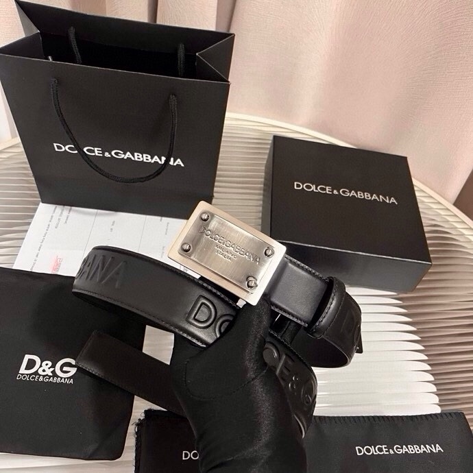 Dolce&Gabbana 全新浮雕小牛皮腰带，满载干练态度，尽显巧思 ，宽度.40mm