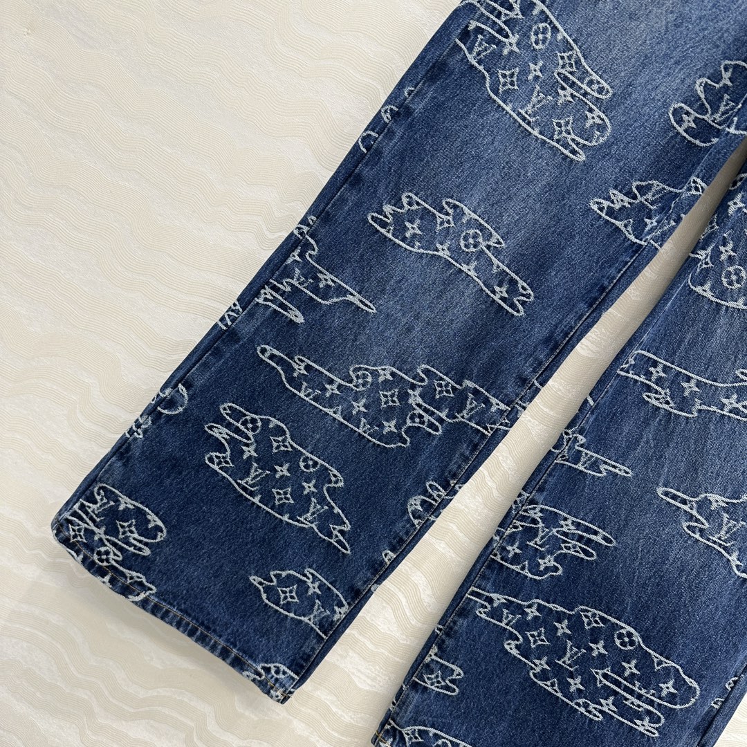 独家首发❤️ 爆单推荐，L联名Nigo，MONOGRAM云朵⛅️提花logo牛仔长裤！经典直筒裤型时髦又