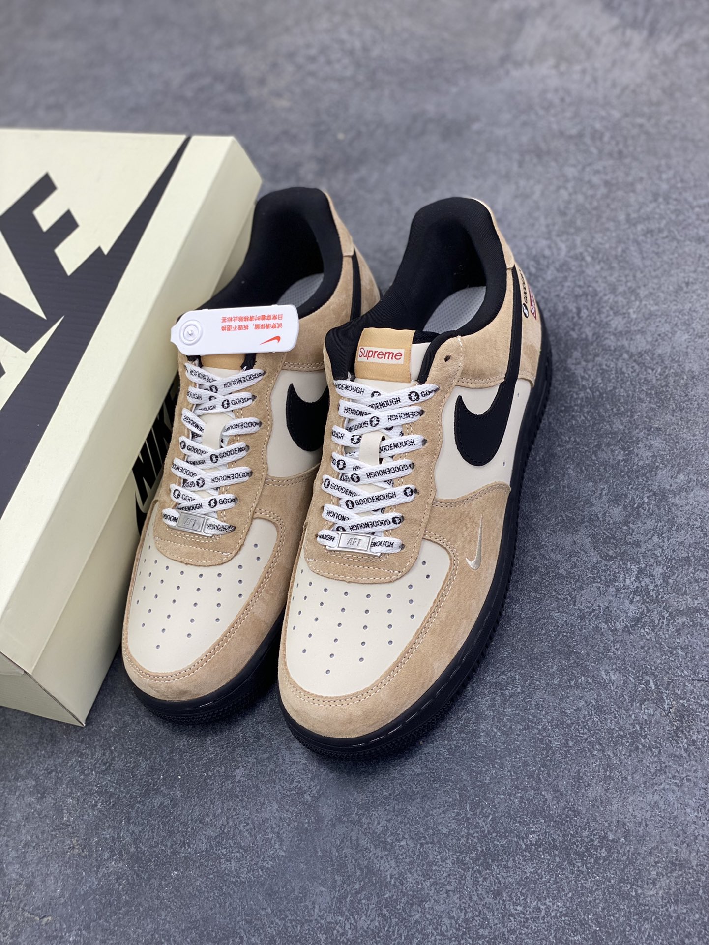 图片[8]-NIke Air Force 1 \’07 Low Supreme 藤原浩 联名–黑棕空军一号低帮 运动鞋 休闲鞋 折边针车 头层猪巴戈 工艺难度大 原楦头原纸板 高端定制鞋盒 原厂鞋底 超高清洁度 细节完美 货号：YF9511-810 尺码：36 36.5 37.5 38 38.5 39 40 40.5 41 42 42.5 43 44 44.5 45-选品中心