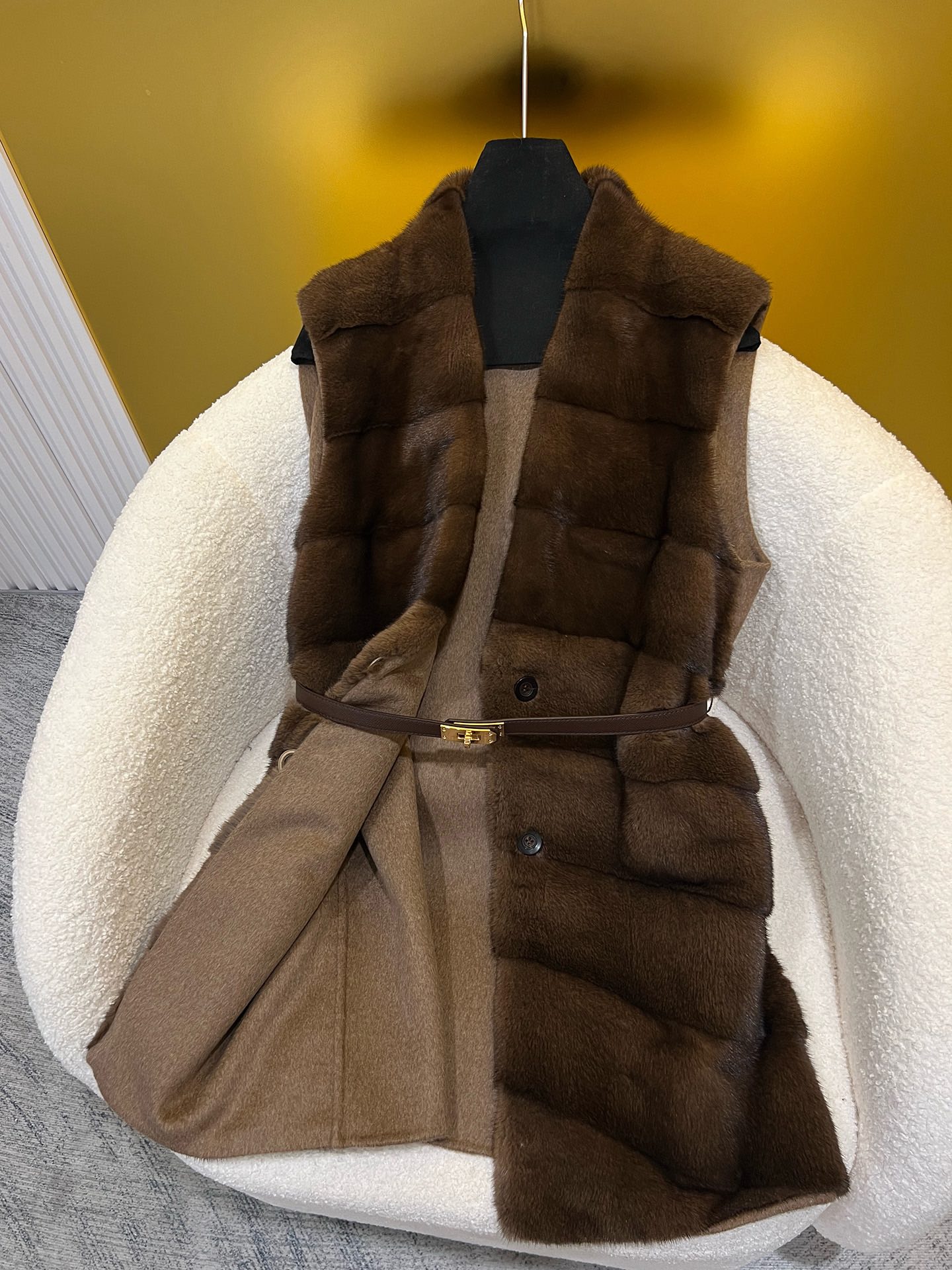 Reversible Cashmere Mink Vest with Belt - Copenhagen Purple Label 4 i1758956125 3218 2