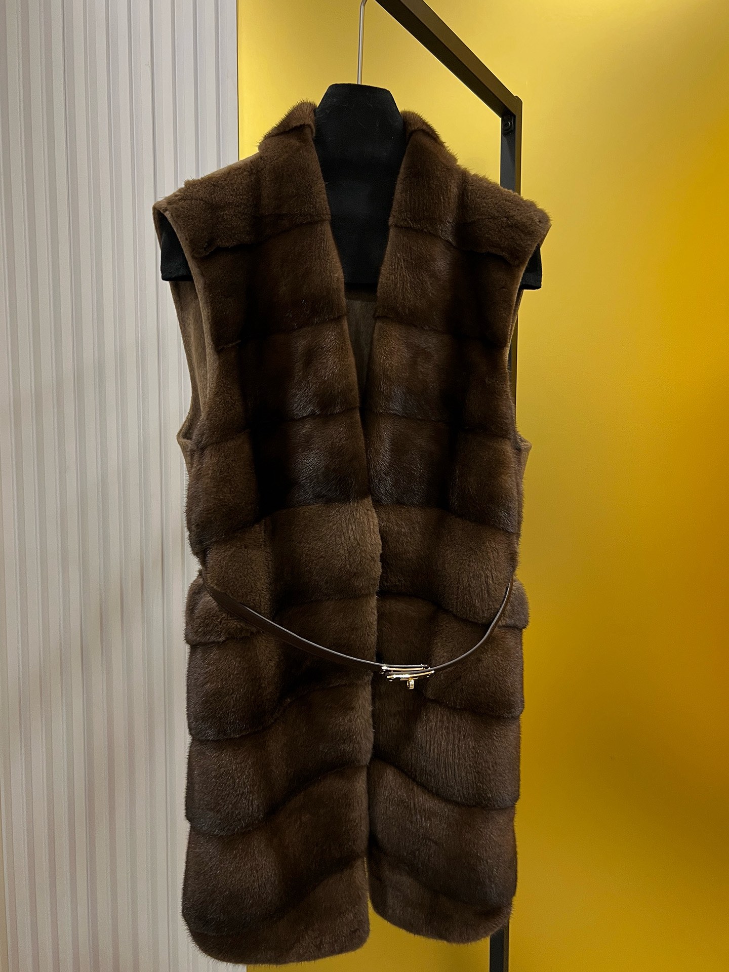 Reversible Cashmere Mink Vest with Belt - Copenhagen Purple Label 6 i1758956125 8383 4