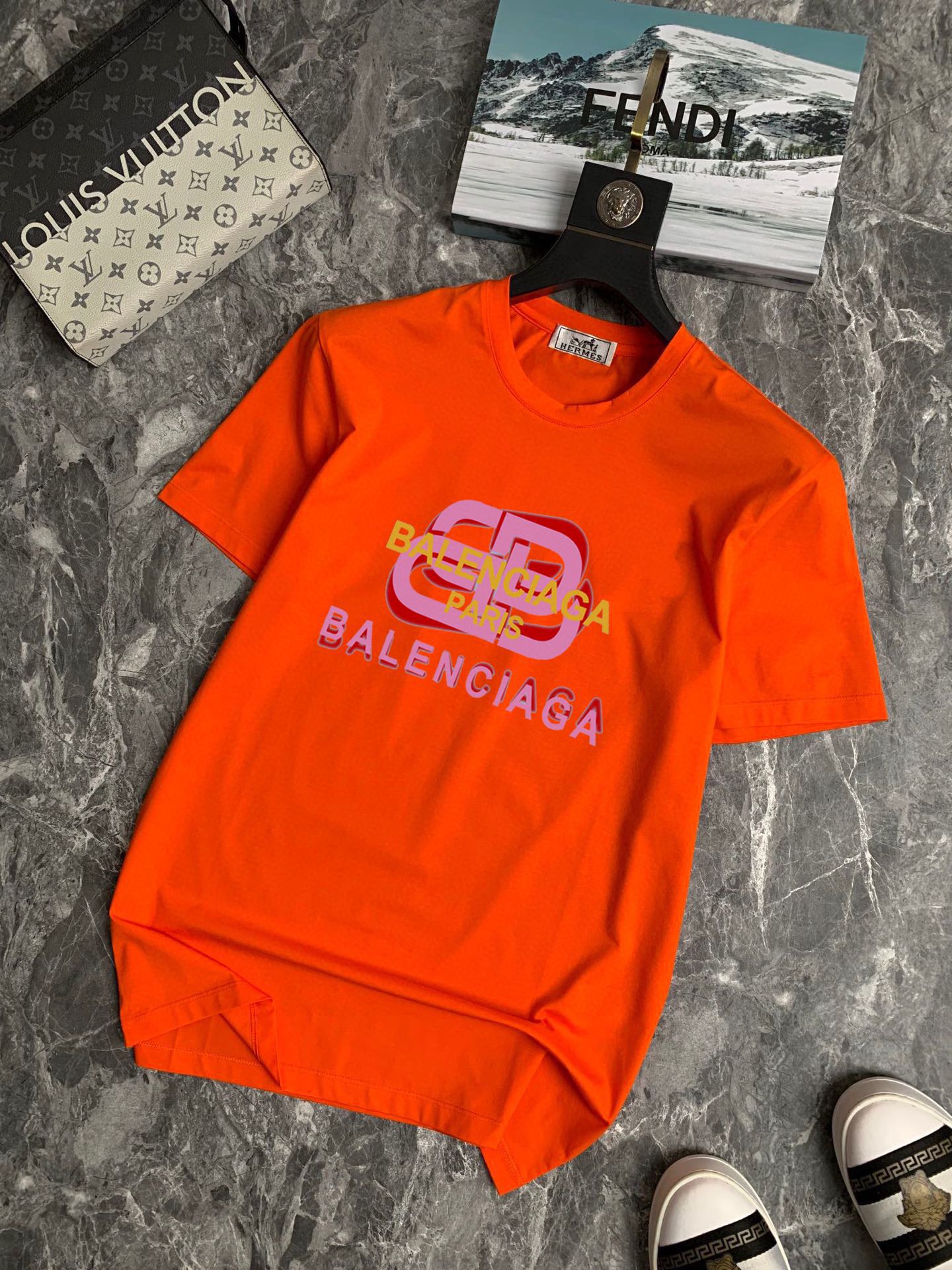 Balenciaga 品牌【BALENCIAGA 巴黎世家】(胖子福音) 男士休闲短袖T恤