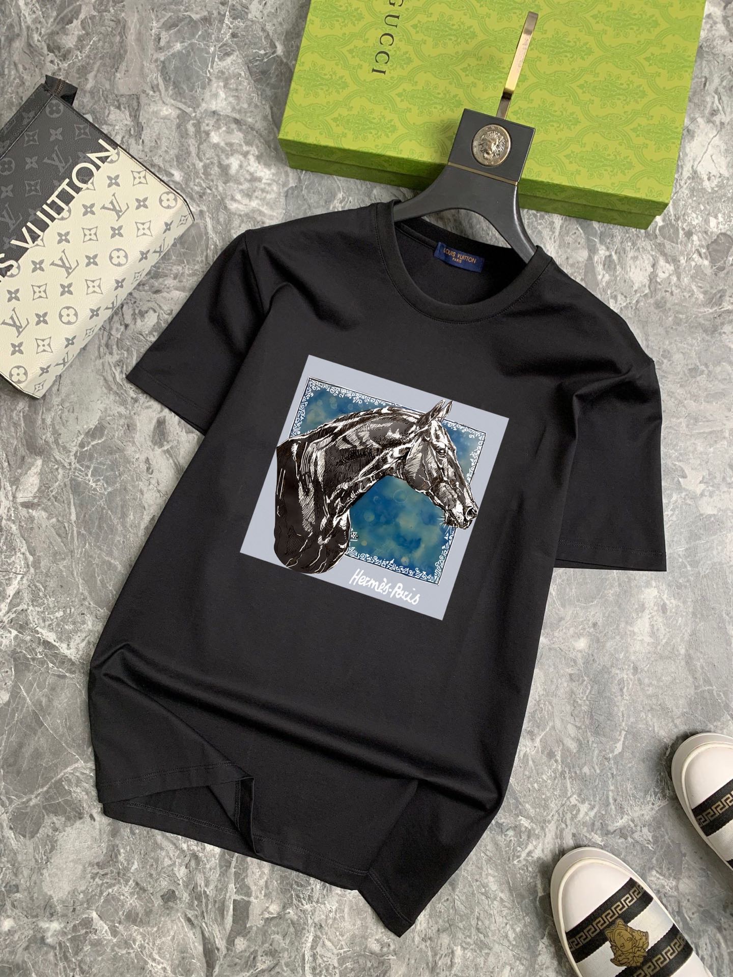 Hermès 品牌【HERMES 爱马仕】(胖子福音) 男士休闲短袖T恤 2024春夏新品