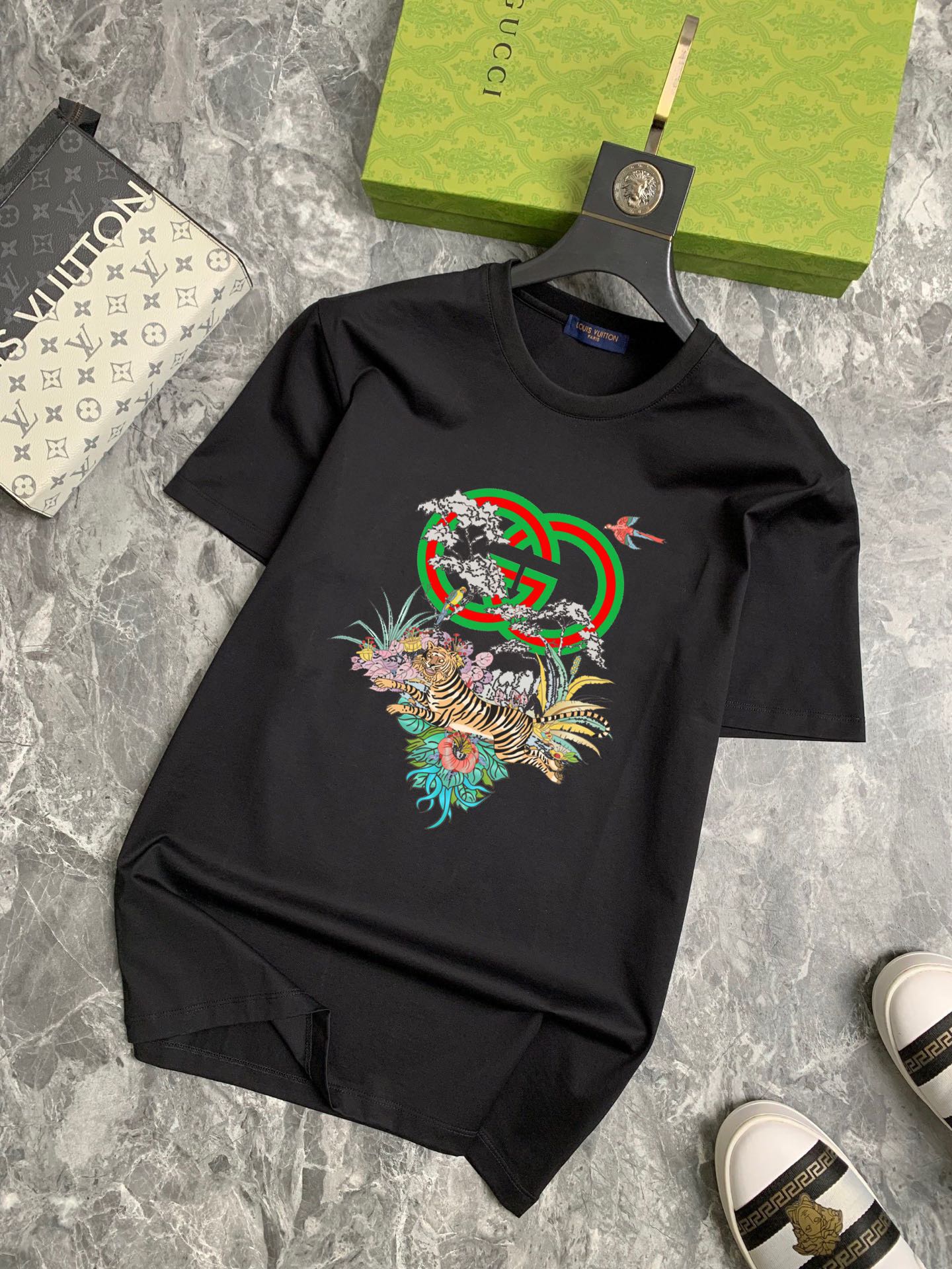 Gucci 品牌【GUCCI 古奇】(胖子福音) 男士休闲短袖T恤 2024春夏新品