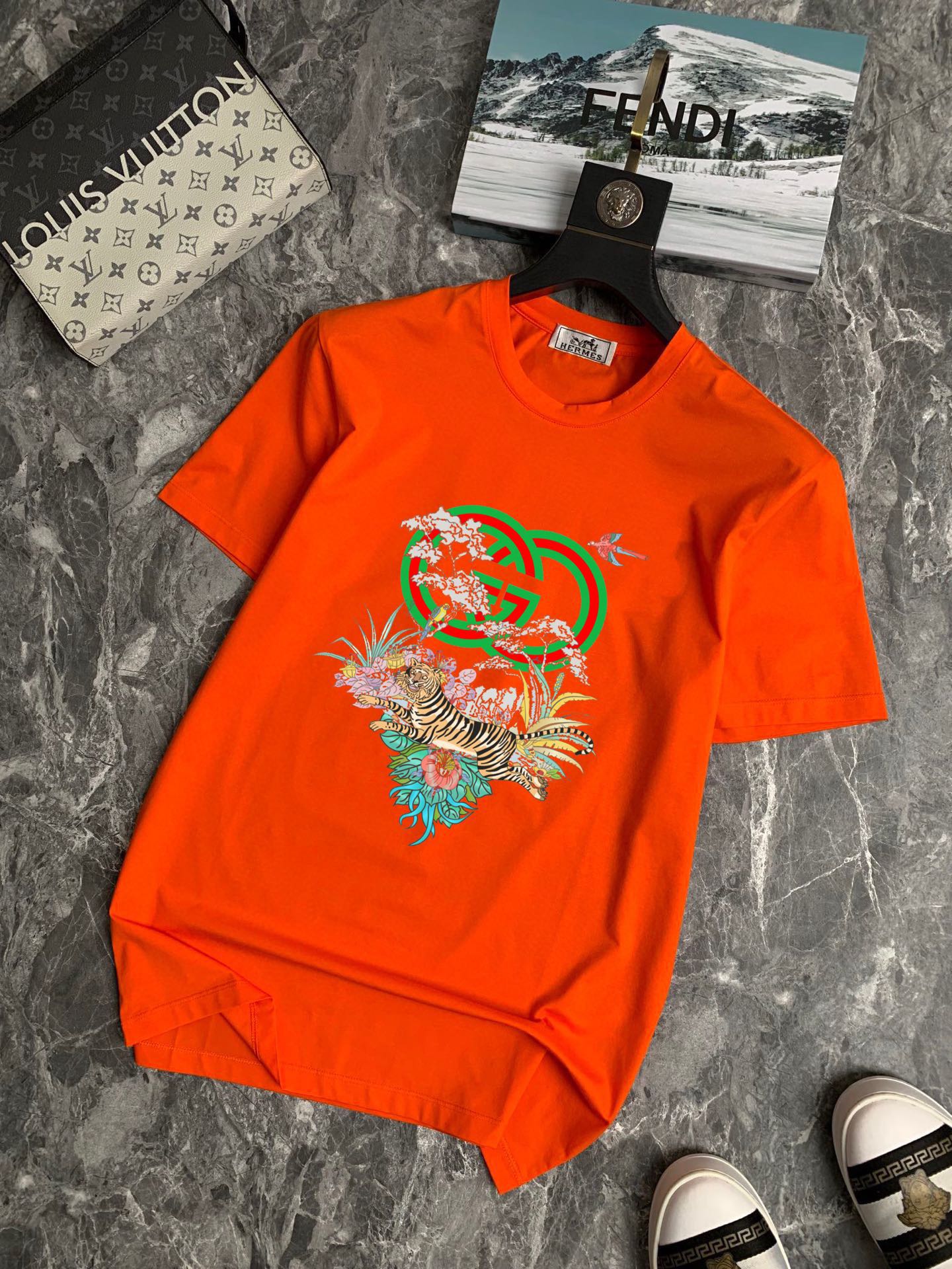 Gucci 品牌【GUCCI 古奇】(胖子福音) 男士休闲短袖T恤 2024春夏新品
