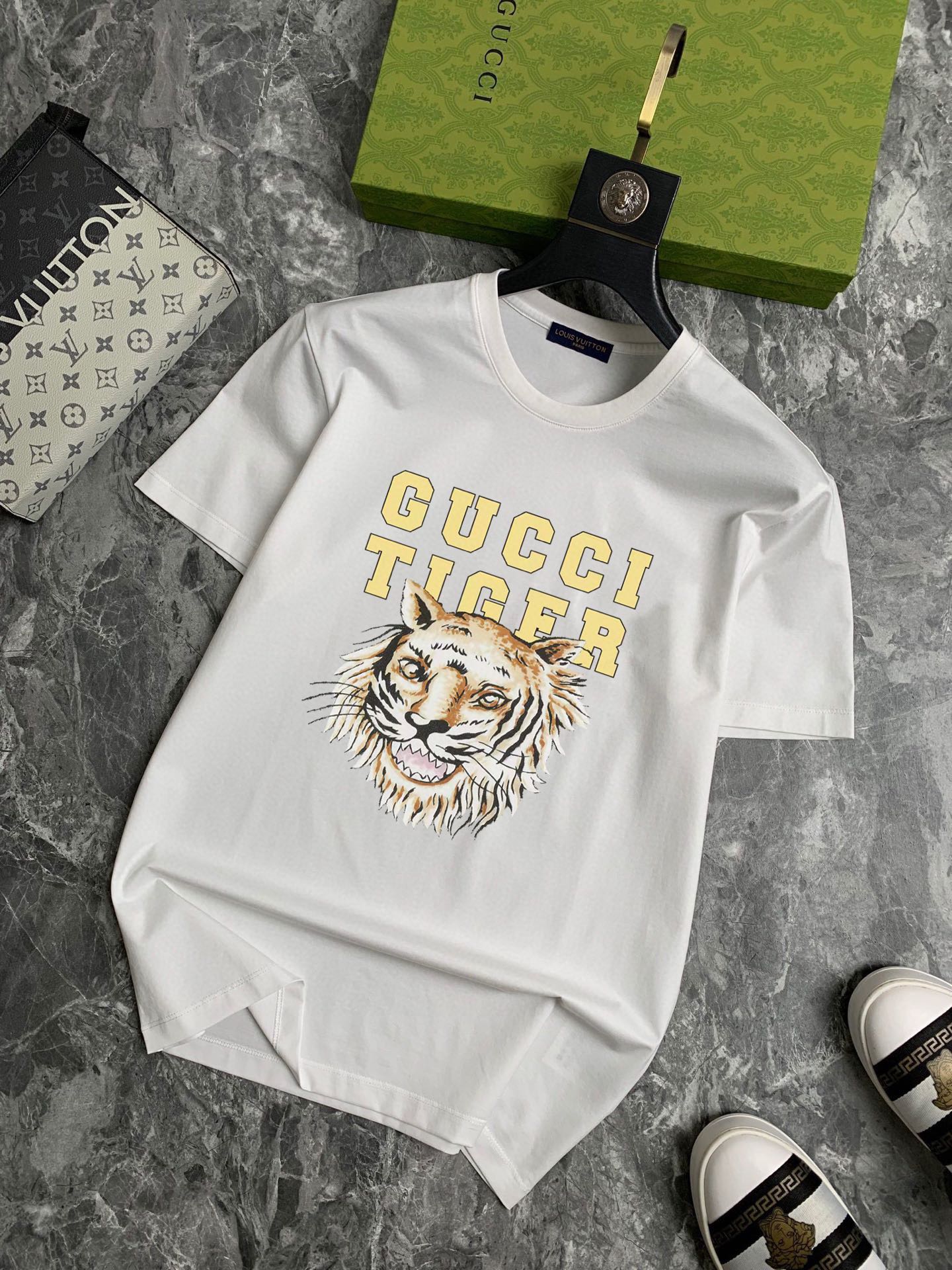 Gucci 品牌【GUCCI 古奇】(胖子福音) 男士休闲短袖T恤 2024春夏新品