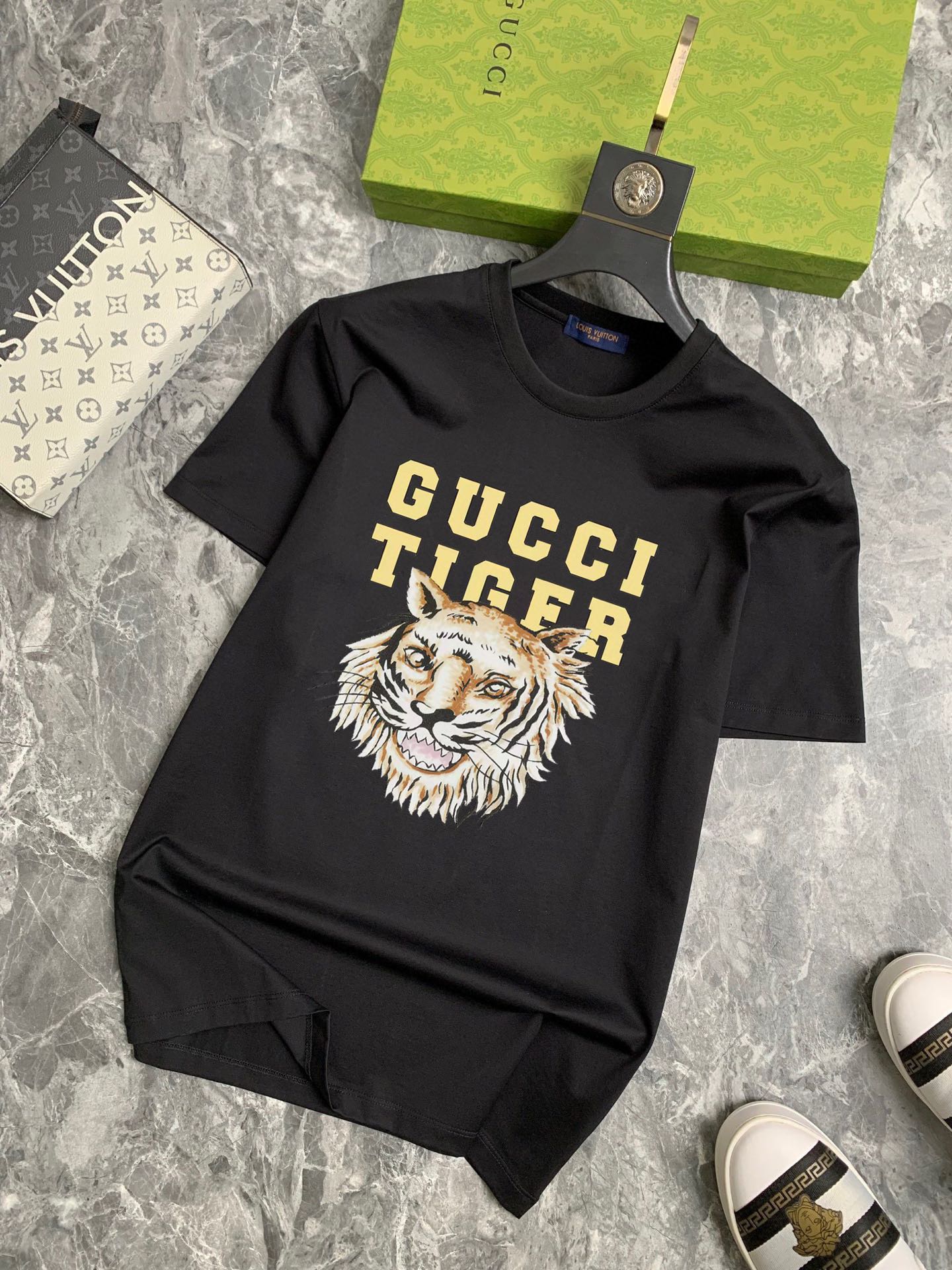Gucci 品牌【GUCCI 古奇】(胖子福音) 男士休闲短袖T恤 2024春夏新品