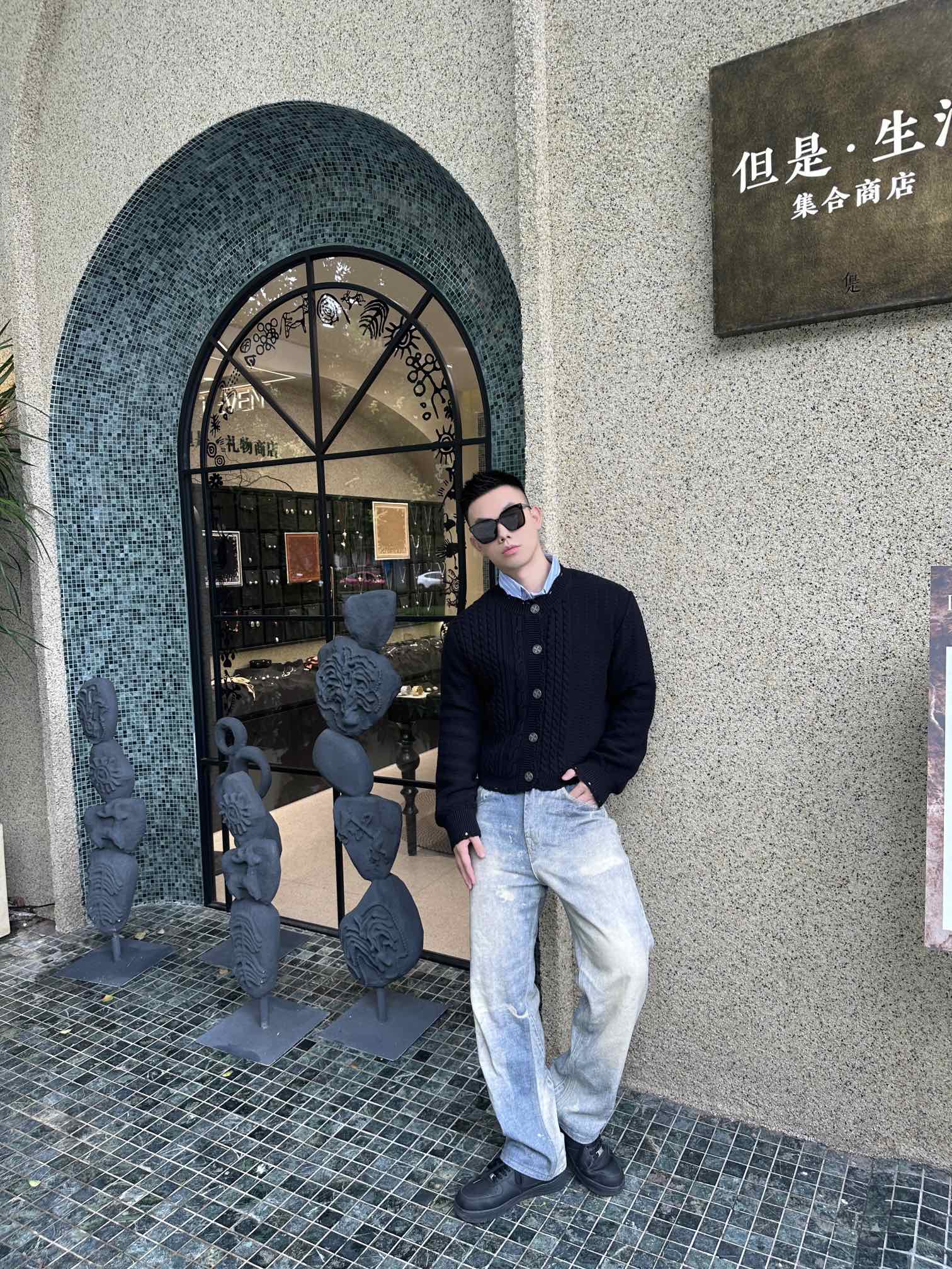 NO:570066,【Model Picture】,,alexander wang19860909【 模特图】,,alexander wang,Men's clothing