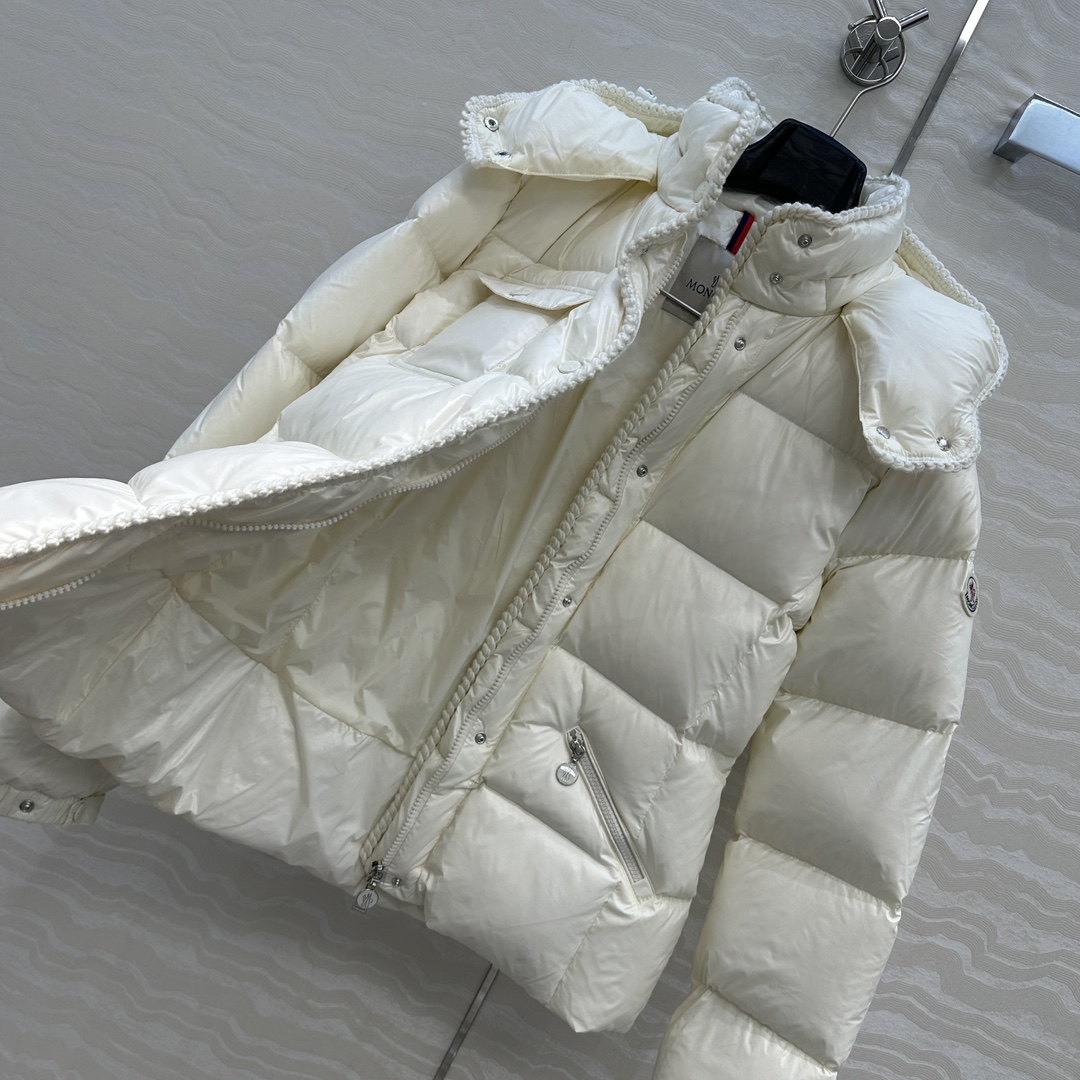 羽绒服主推款❤️原单品质Mo秋冬必入Glareins小蛮腰腰羽绒服！手工羊毛编织带包边工艺，原版定制亮面