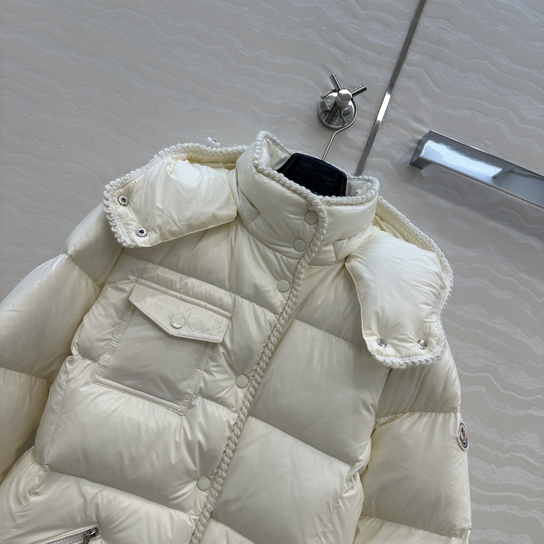 羽绒服主推款❤️原单品质Mo秋冬必入Glareins小蛮腰腰羽绒服！手工羊毛编织带包边工艺，原版定制亮面