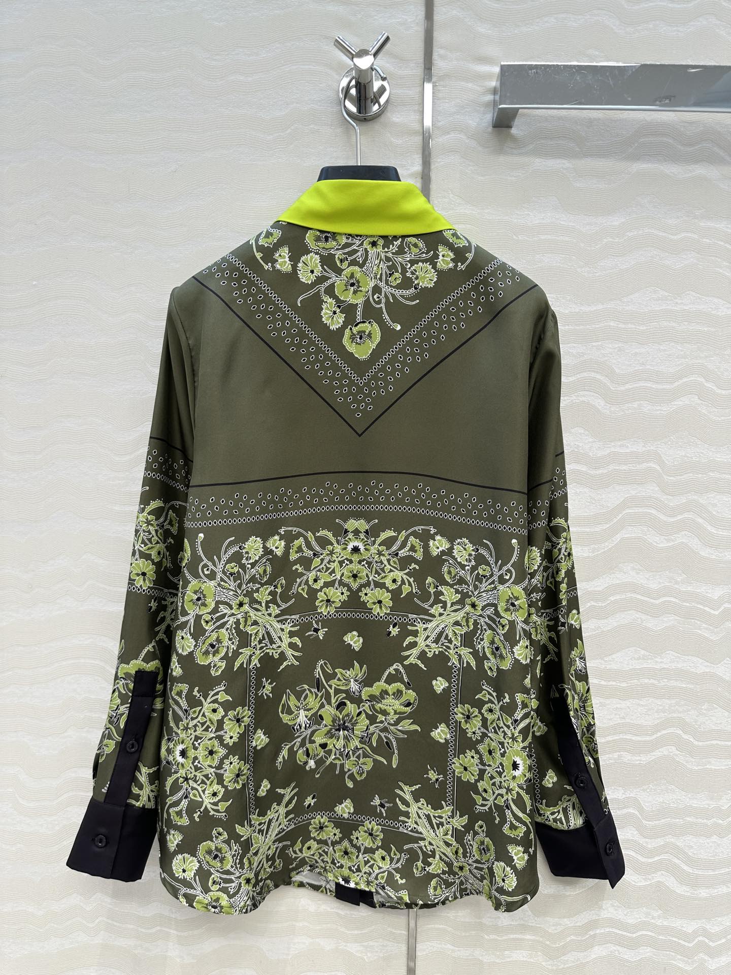 独家首发❤️原单品质💕GG浪漫度假森林绿印花真丝衬衫！全定位对花工艺，16姆米 100%真丝斜纹绸质感超