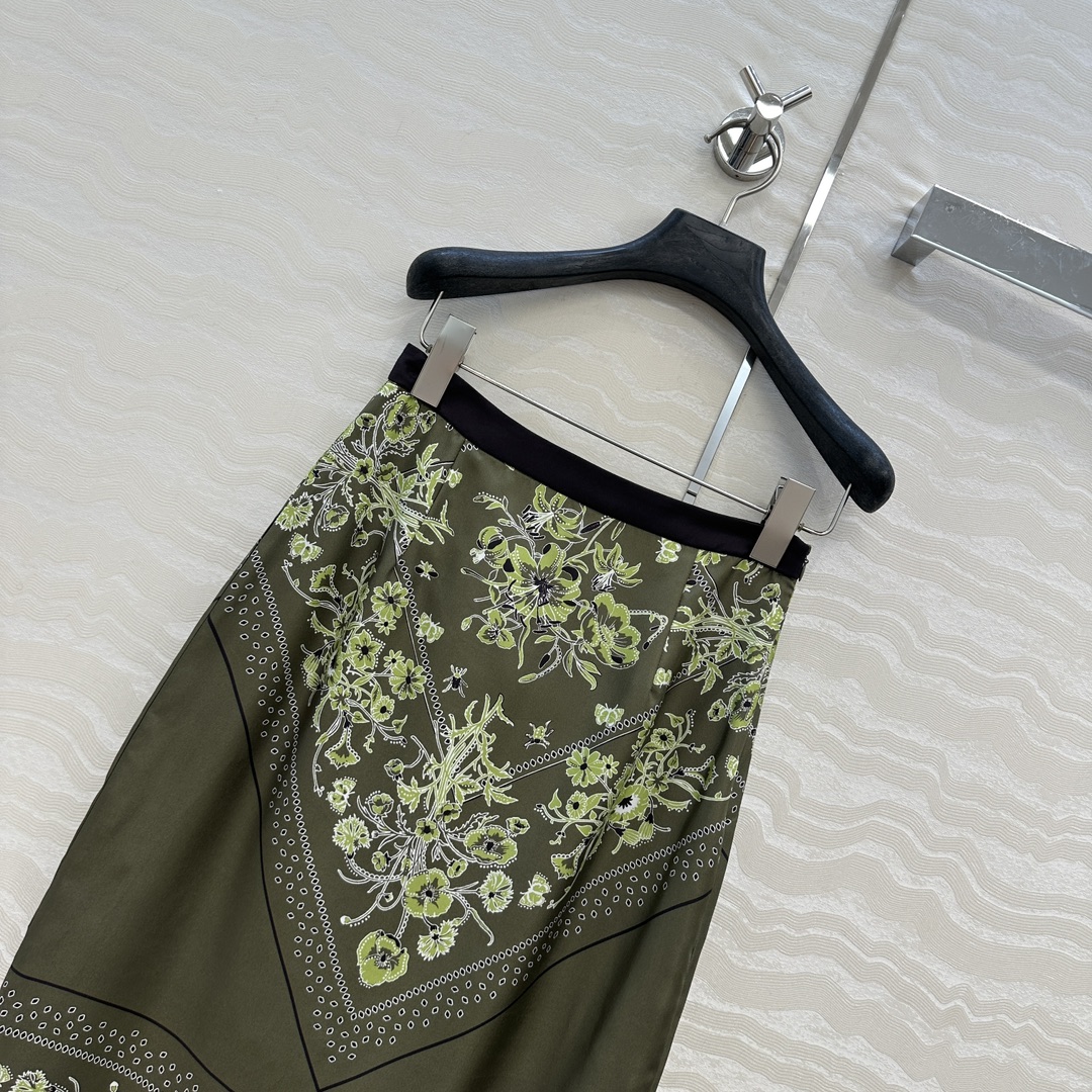 独家首发❤️原单品质💕GG浪漫度假森林绿印花真丝长半裙！全定位对花工艺，16姆米 100%真丝斜纹绸质感