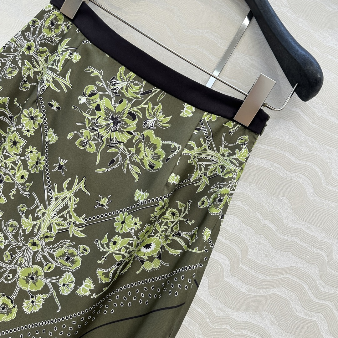 独家首发❤️原单品质💕GG浪漫度假森林绿印花真丝长半裙！全定位对花工艺，16姆米 100%真丝斜纹绸质感
