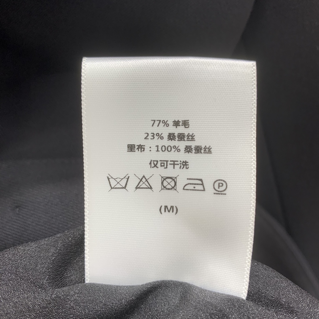 Elegant Women's Wool Blend Blazer - Single-Breasted, Slim Fit, Sophisticated 10 i1759041368 4266 7