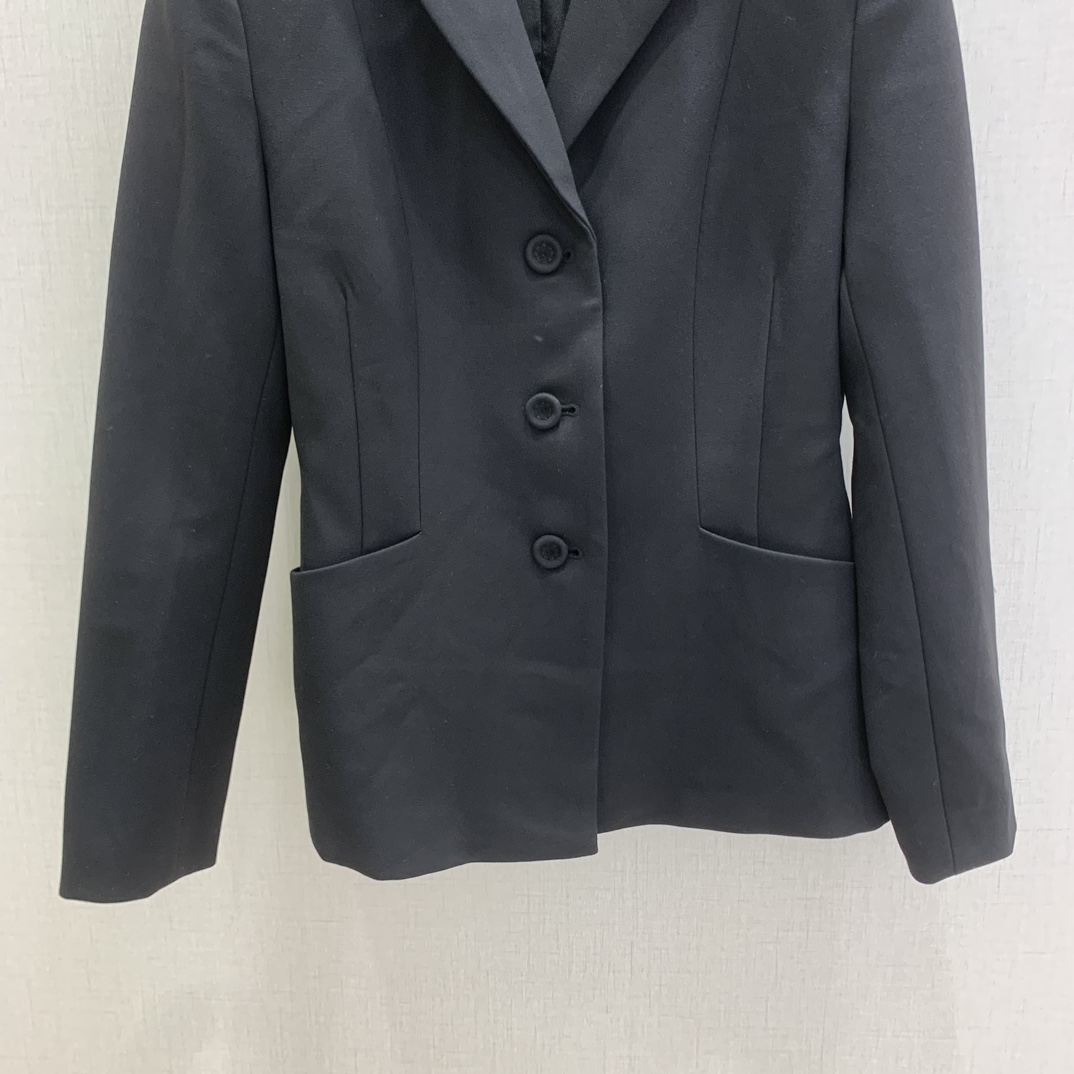 Elegant Women's Wool Blend Blazer - Single-Breasted, Slim Fit, Sophisticated 6 i1759041368 4812 4