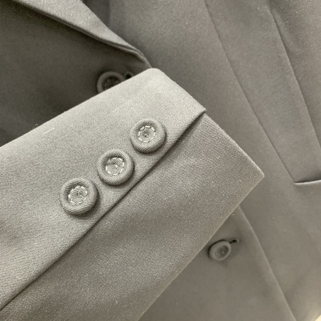 Elegant Women's Wool Blend Blazer - Single-Breasted, Slim Fit, Sophisticated 7 i1759041368 5778 5