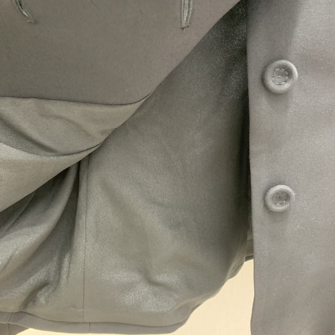 Elegant Women's Wool Blend Blazer - Single-Breasted, Slim Fit, Sophisticated 8 i1759041368 7087 6