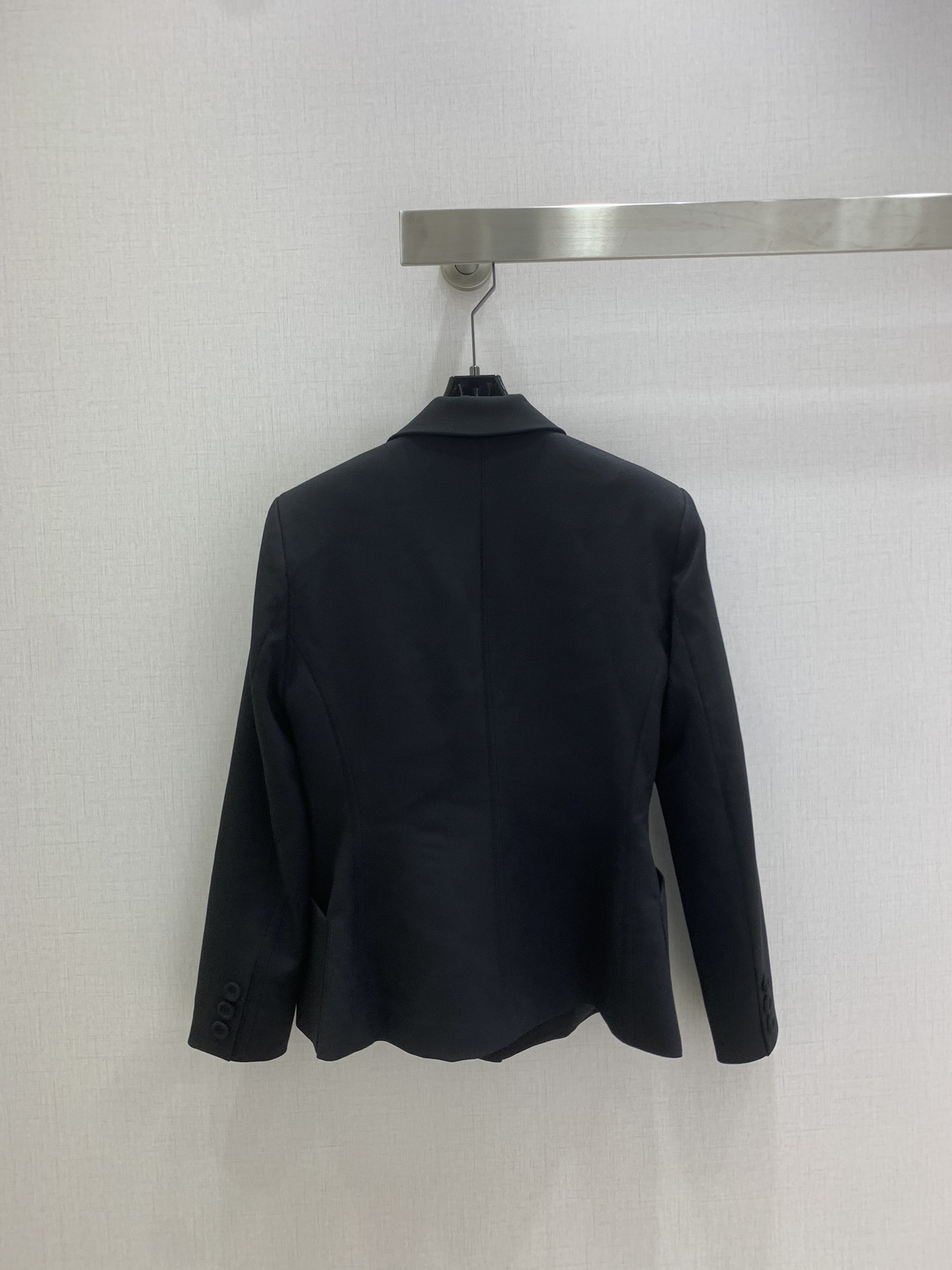 Elegant Women's Wool Blend Blazer - Single-Breasted, Slim Fit, Sophisticated 9 i1759041368 9302 8