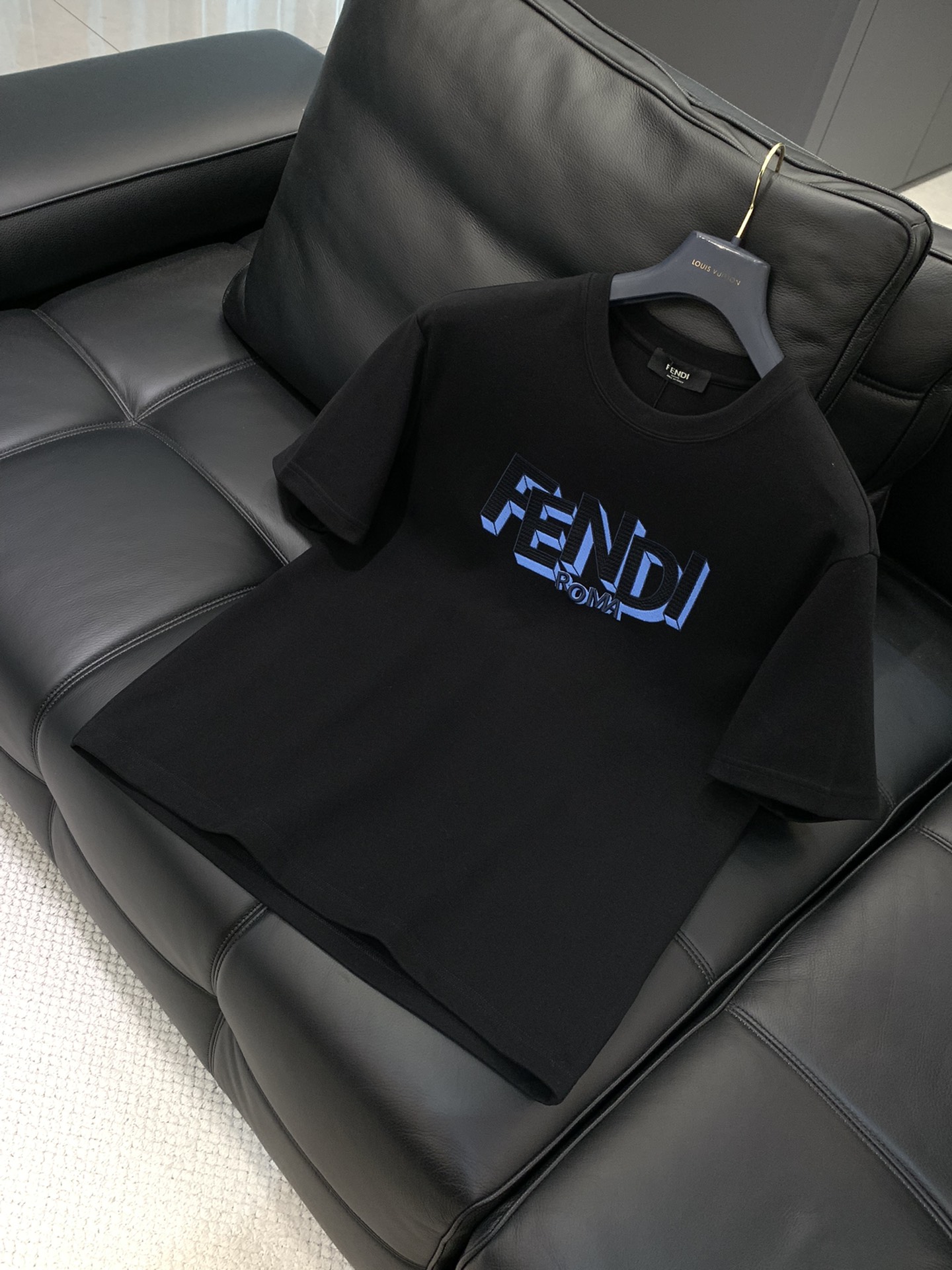 ，FENDI 芬迪，2025夏秋最新品，专柜同步有售，原单狠货，时尚休闲圆领短袖T恤，进口原版面料，顶级