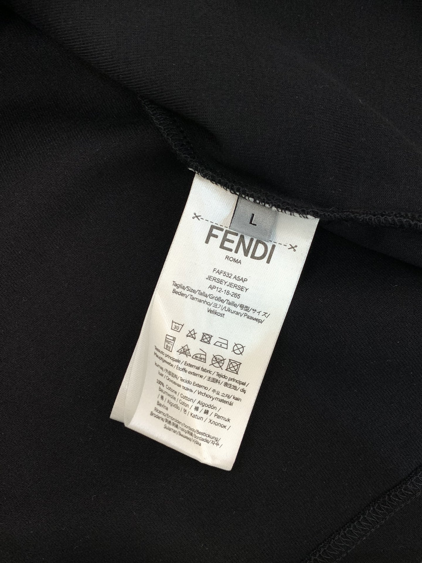 ，FENDI 芬迪，2025夏秋最新品，专柜同步有售，原单狠货，时尚休闲圆领短袖T恤，进口原版面料，顶级