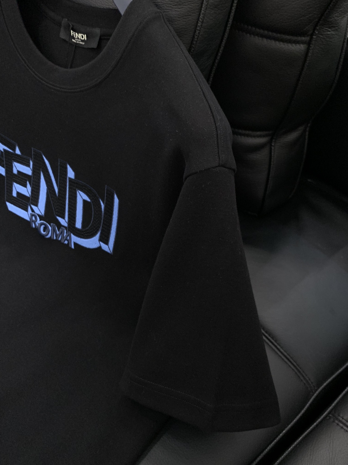 ，FENDI 芬迪，2025夏秋最新品，专柜同步有售，原单狠货，时尚休闲圆领短袖T恤，进口原版面料，顶级