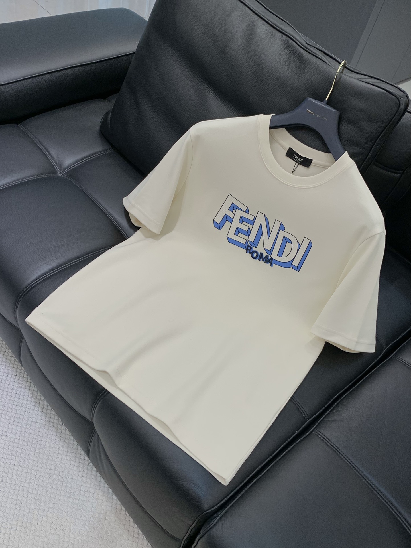 ，FENDI 芬迪，2025夏秋最新品，专柜同步有售，原单狠货，时尚休闲圆领短袖T恤，进口原版面料，顶级