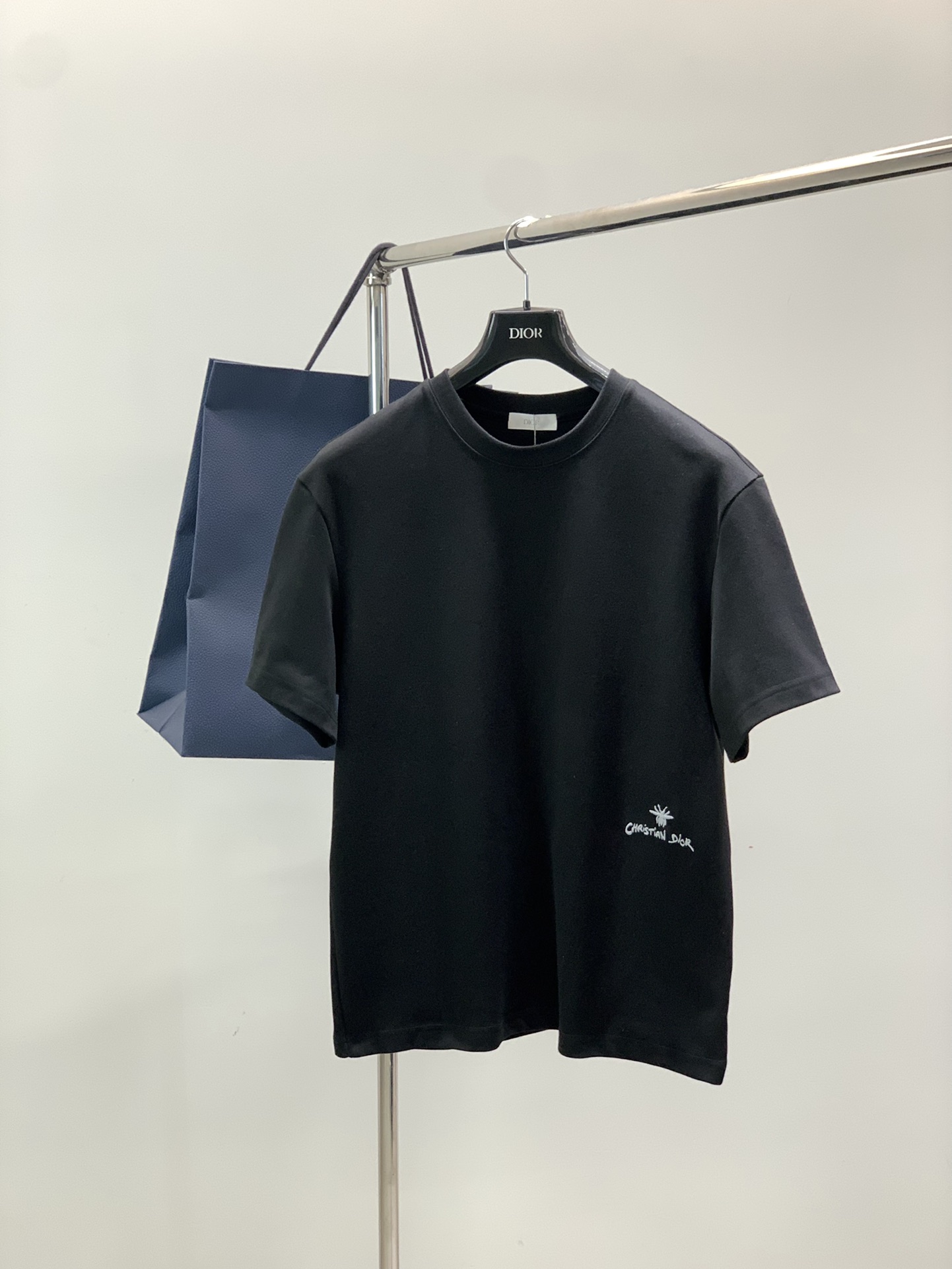 ，Dior 迪奥， 2025夏秋新品，专柜同步有售，简约时尚休闲圆领短袖T恤，原版进口面料，舒适透气，精