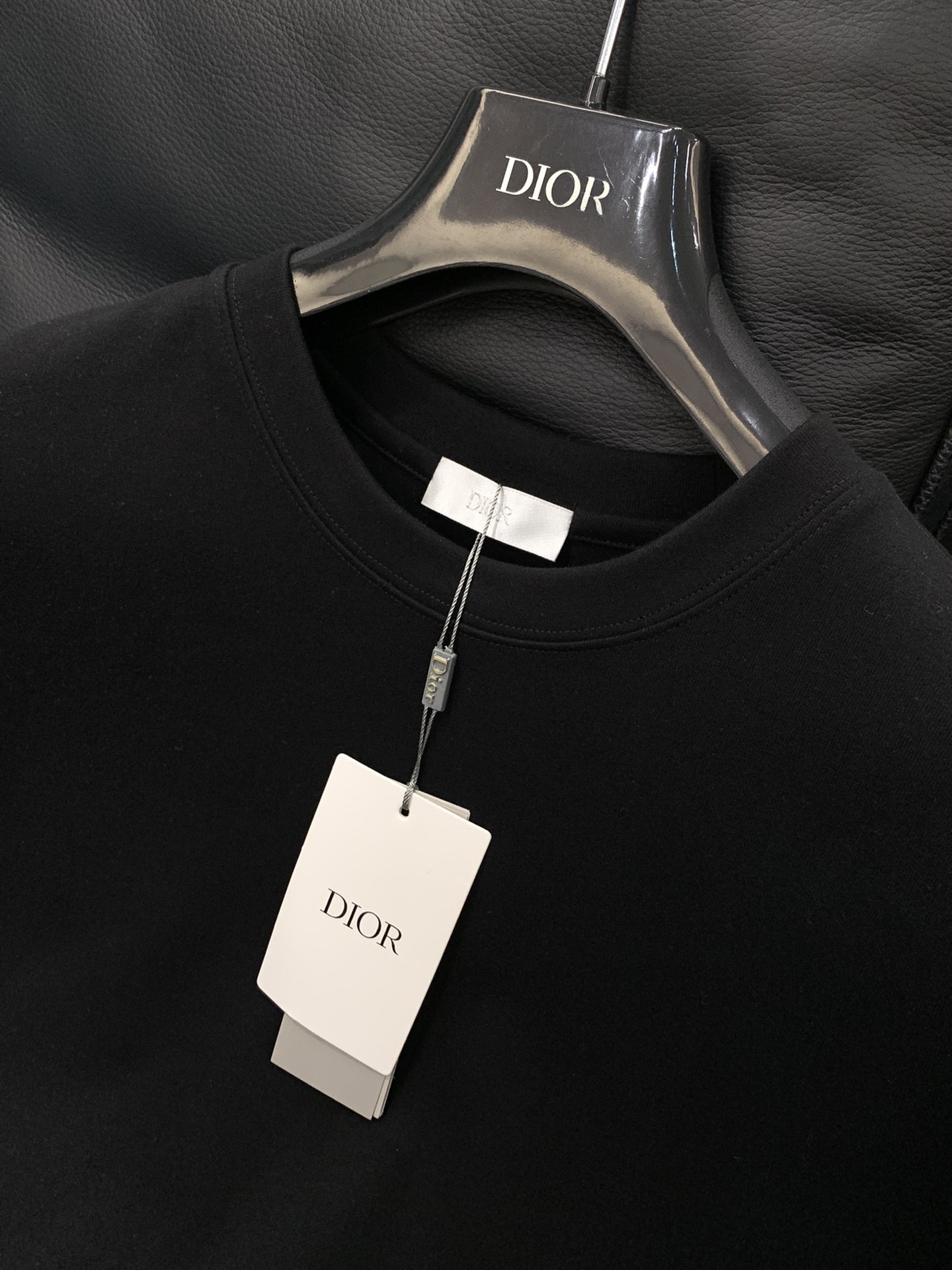 ，Dior 迪奥， 2025夏秋新品，专柜同步有售，简约时尚休闲圆领短袖T恤，原版进口面料，舒适透气，精