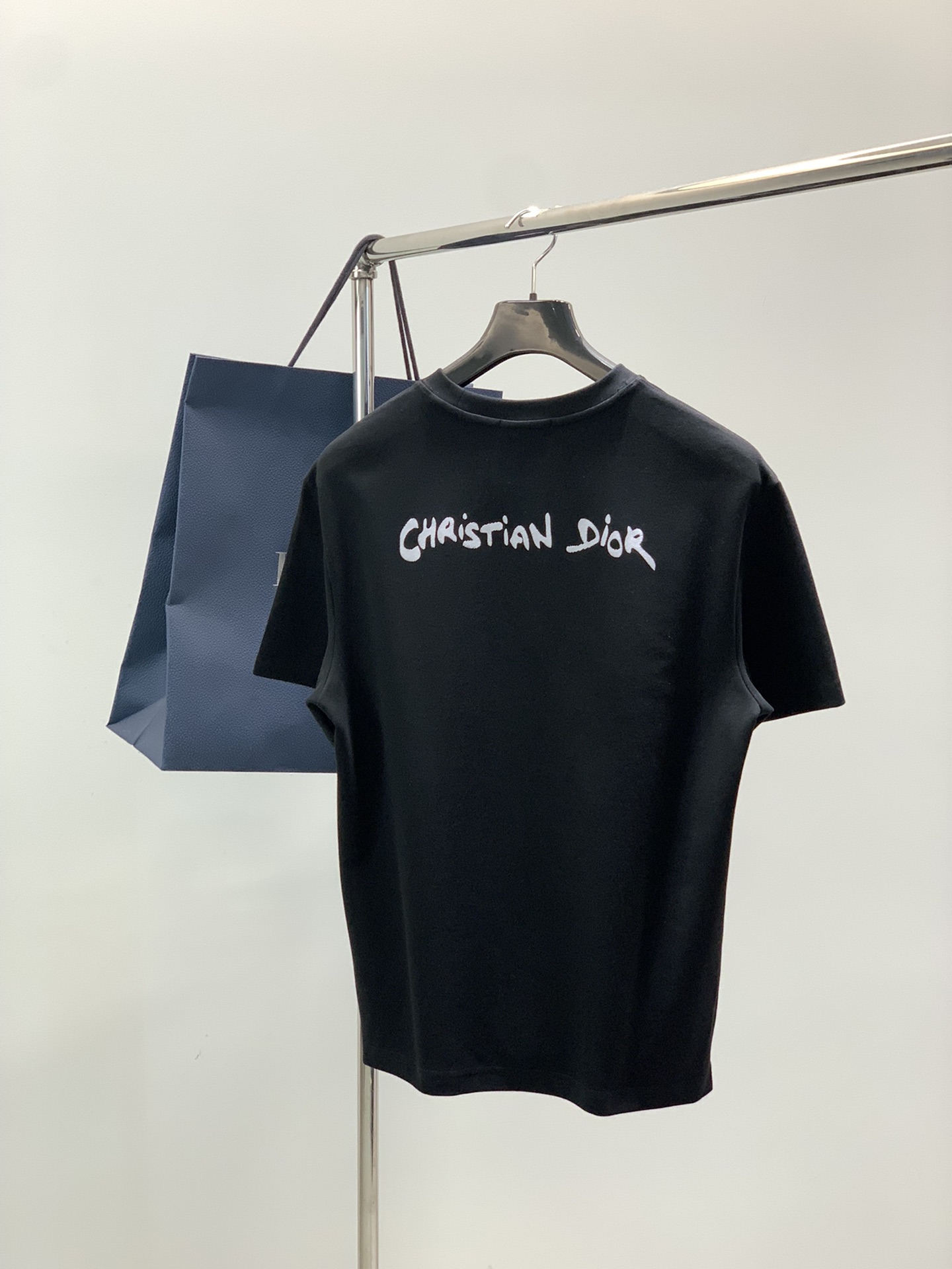 ，Dior 迪奥， 2025夏秋新品，专柜同步有售，简约时尚休闲圆领短袖T恤，原版进口面料，舒适透气，精