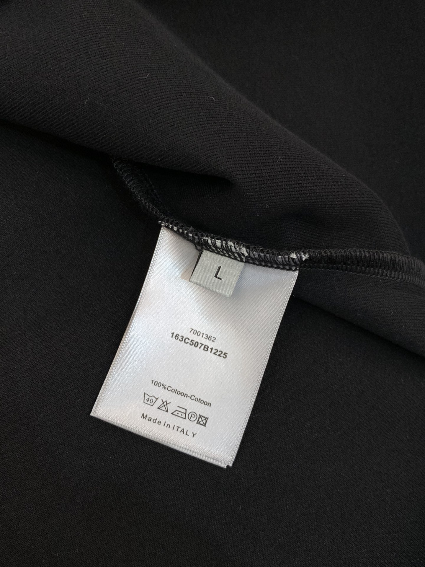 ，Dior 迪奥， 2025夏秋新品，专柜同步有售，简约时尚休闲圆领短袖T恤，原版进口面料，舒适透气，精
